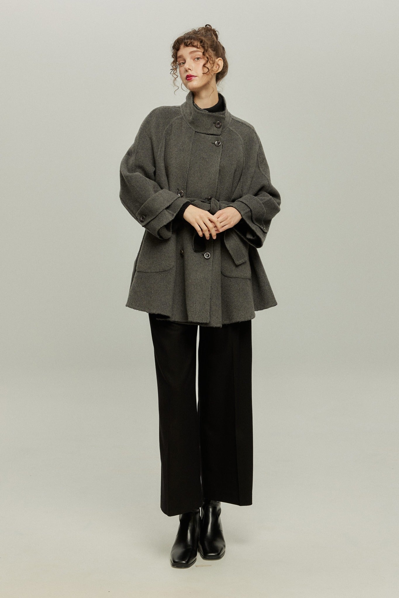 《Facial pack with cucumbers》High waisted flare pants