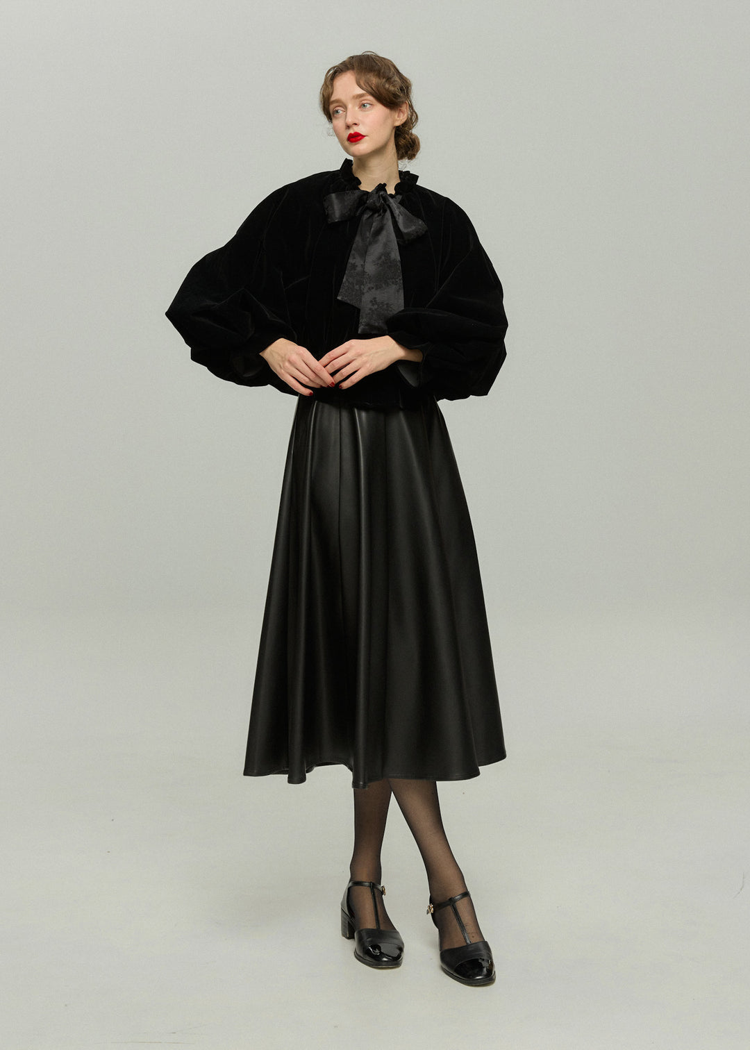 《アルファベット順に並べる》バルーンスリーブリボントップス-Black