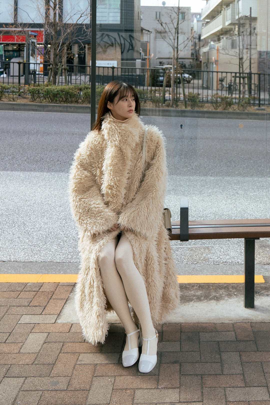 《どの動物が鳴いているの？》オーバーシルエットファーコート-Cream