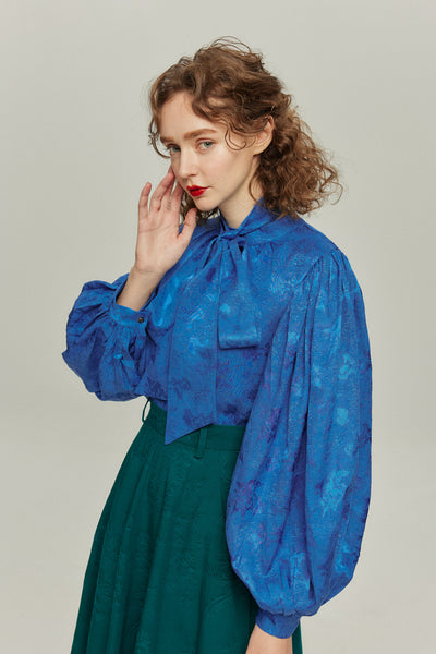 《ソファーにワックスする日》バルーンスリーブリボンタイトップス-Blue