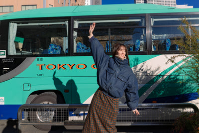 《彼をスパイとして送り込む》ダウンジャケット-Navy