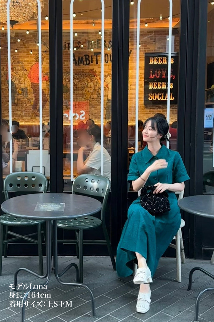 《キリンにパンを食べさせて》クラシカルパターンブラウス-Green
