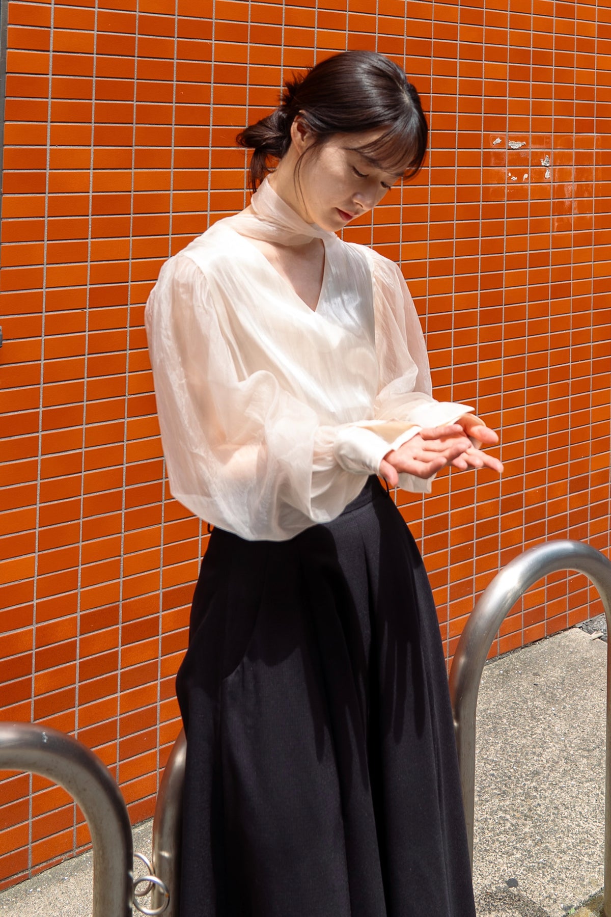 《Can you open your eyes now?》Top with see-through scarf-Ivory