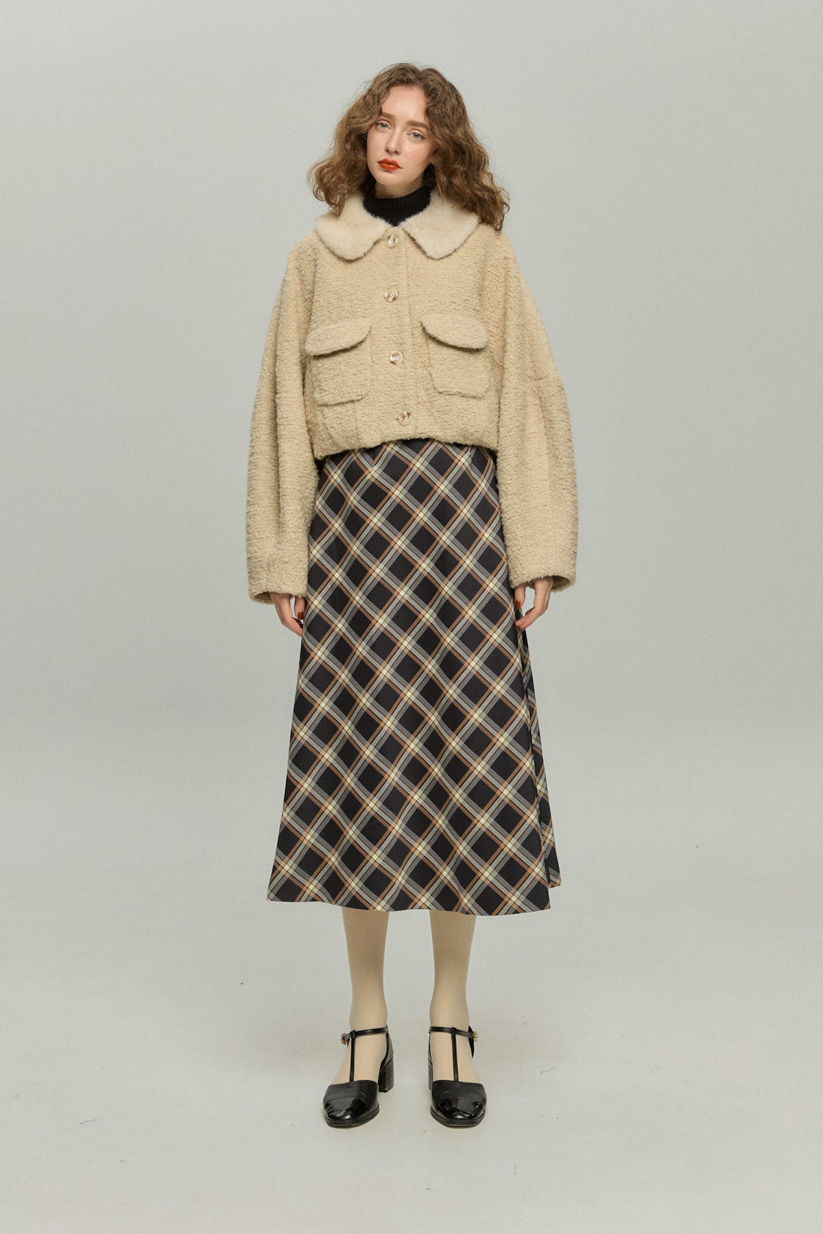 《I added the eyes, nose and mouth》 Dolman sleeve jacket - Beige