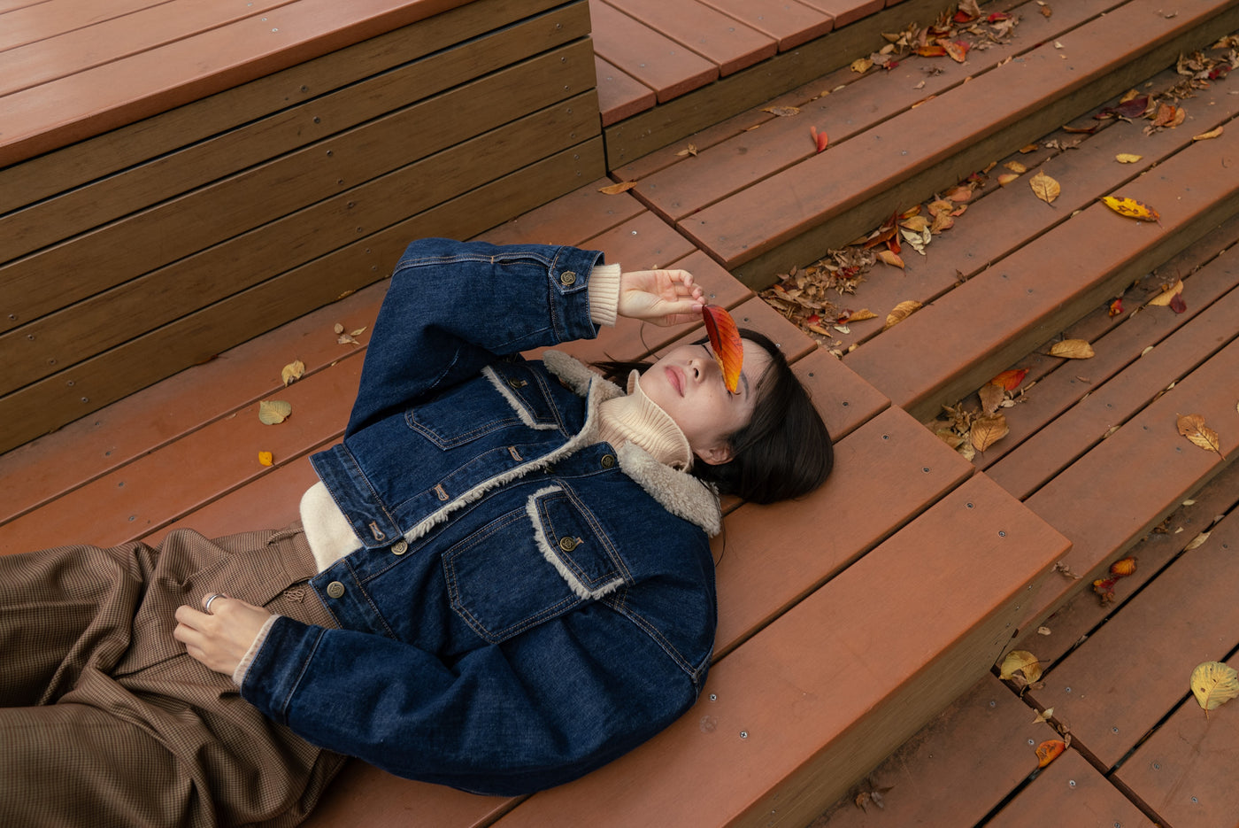 <tc>《트윈룸으로 부탁해요》 체크패턴 재킷-Dark ver.</tc>