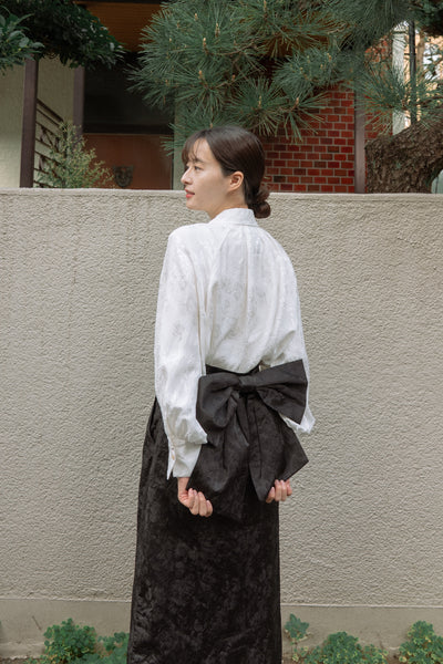 《오미쿠지에서 다이요시를 당겼다》 백 리본 하이 웨스트 스커트 - Black