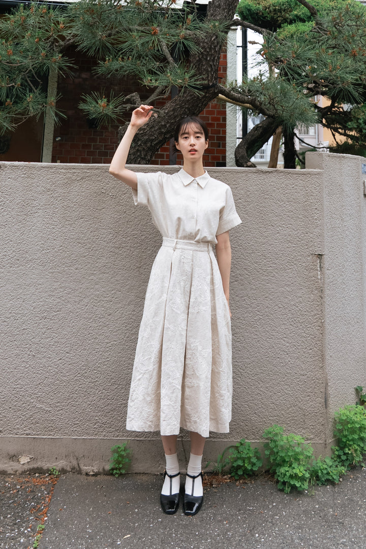《藁の山にダイブ！》フロントタックハイウエストスカート-Ivory