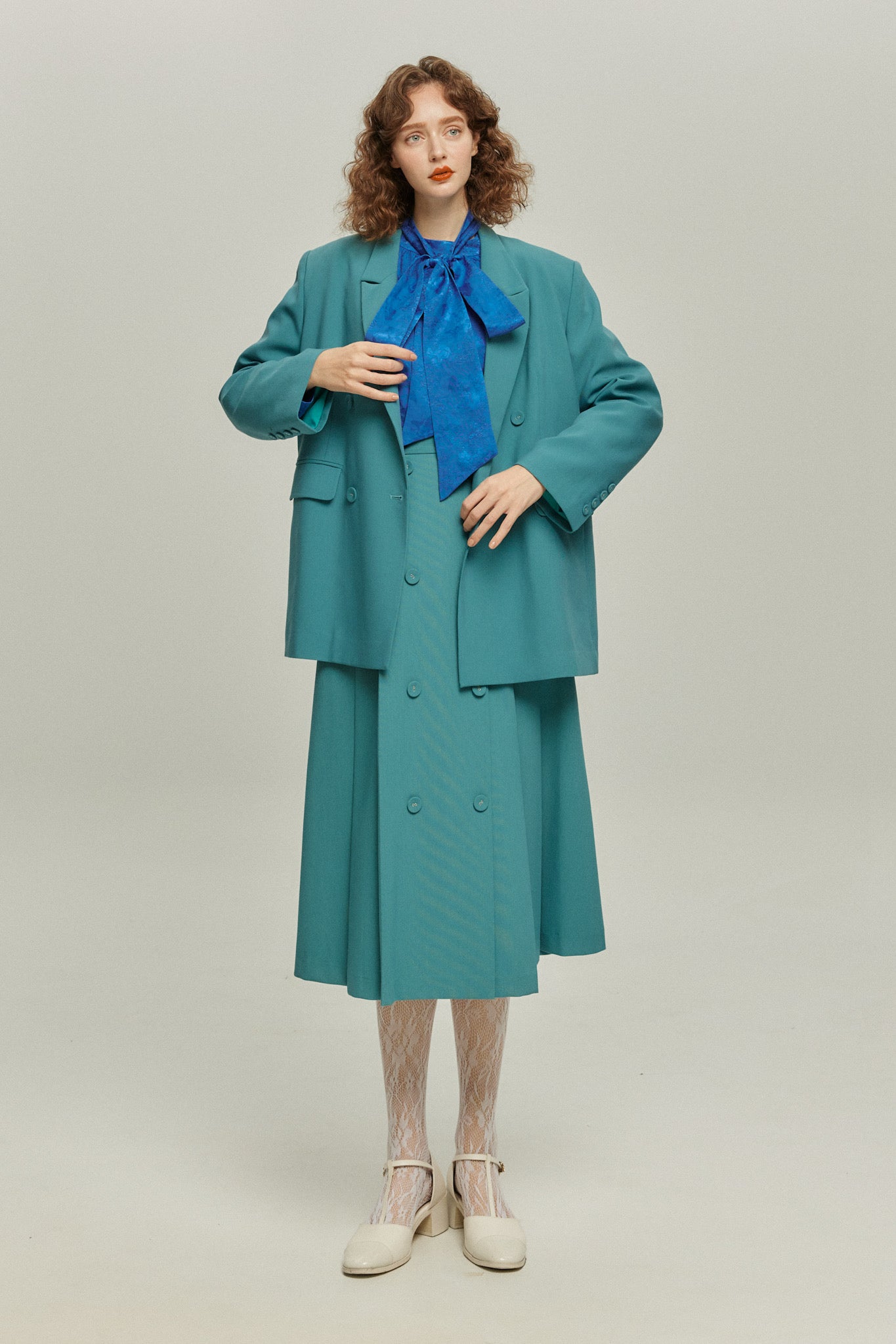 《ソファーにワックスする日》バルーンスリーブリボンタイトップス-Blue