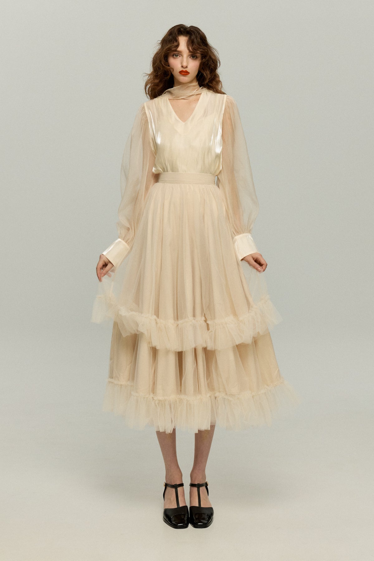 《Actually, I am 300 years old》 Tulle ruffle high waist flare skirt-Cream