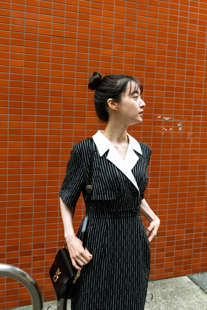 《ジェシカの陰謀》ダブルブレストストライプパターンドレス-White Stripe