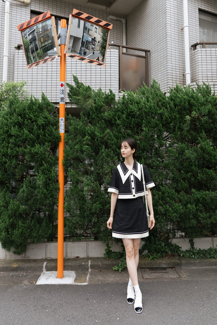 《窓のサイズを測ってみて》ラインステッチハイウエススカート-Black