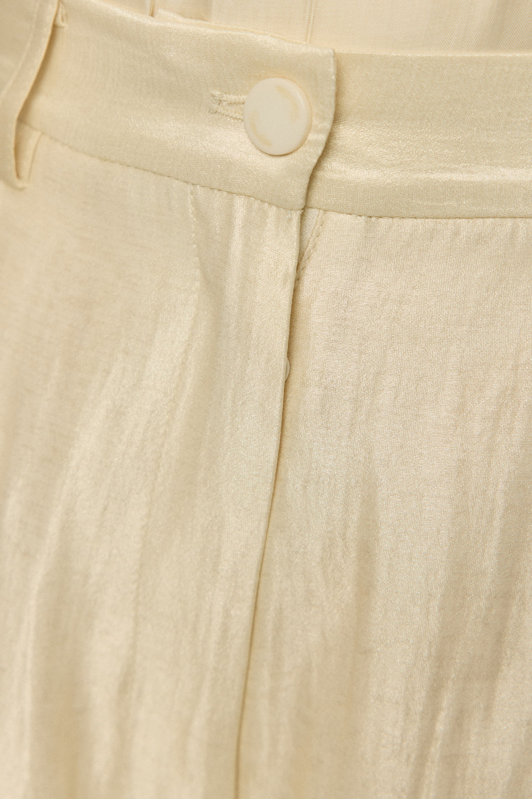 《生クリームダブルで》ハイウエストショートパンツ-Cream