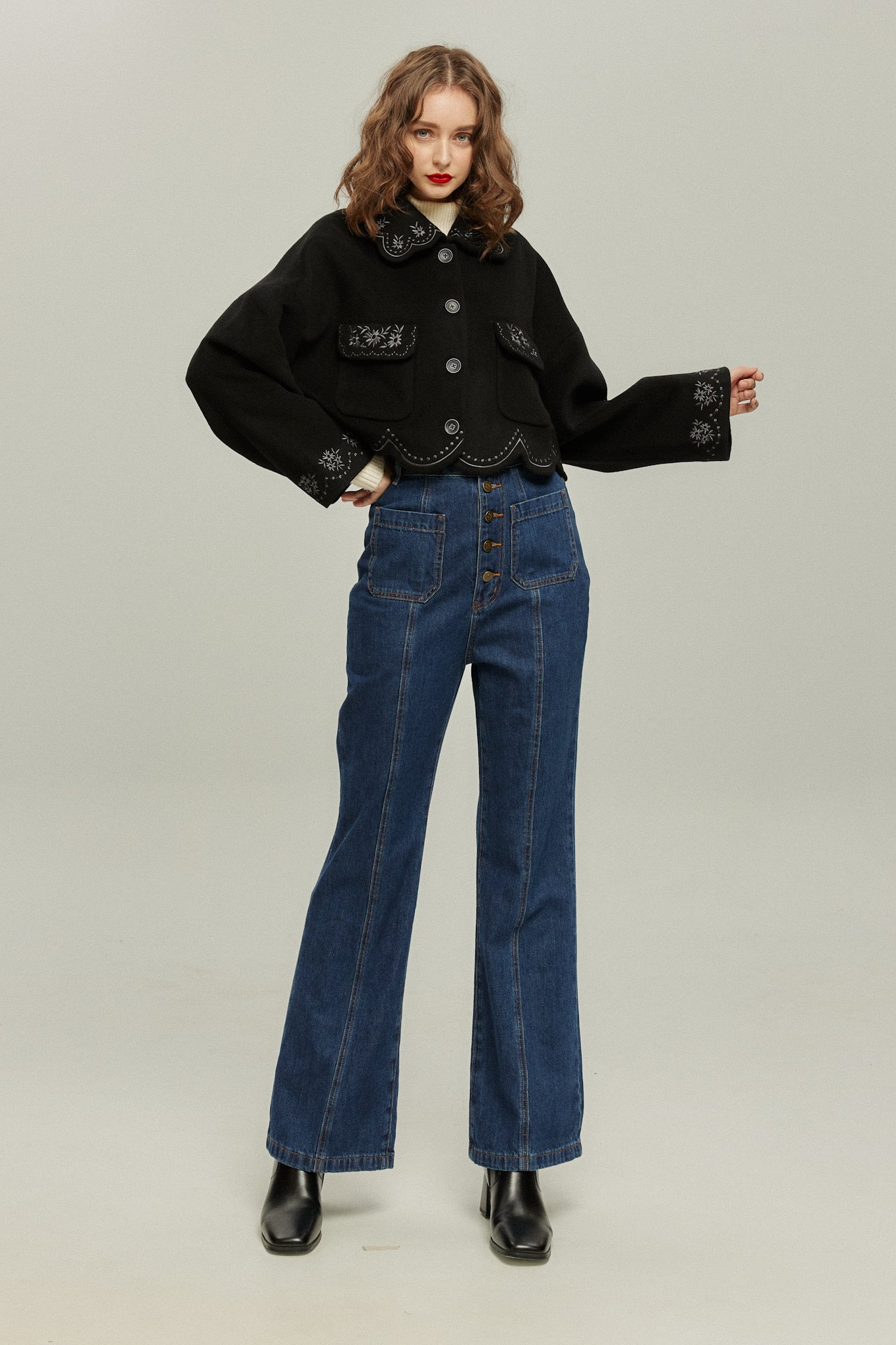 《蝶々になってしまった》スカラップデザインコート-Black