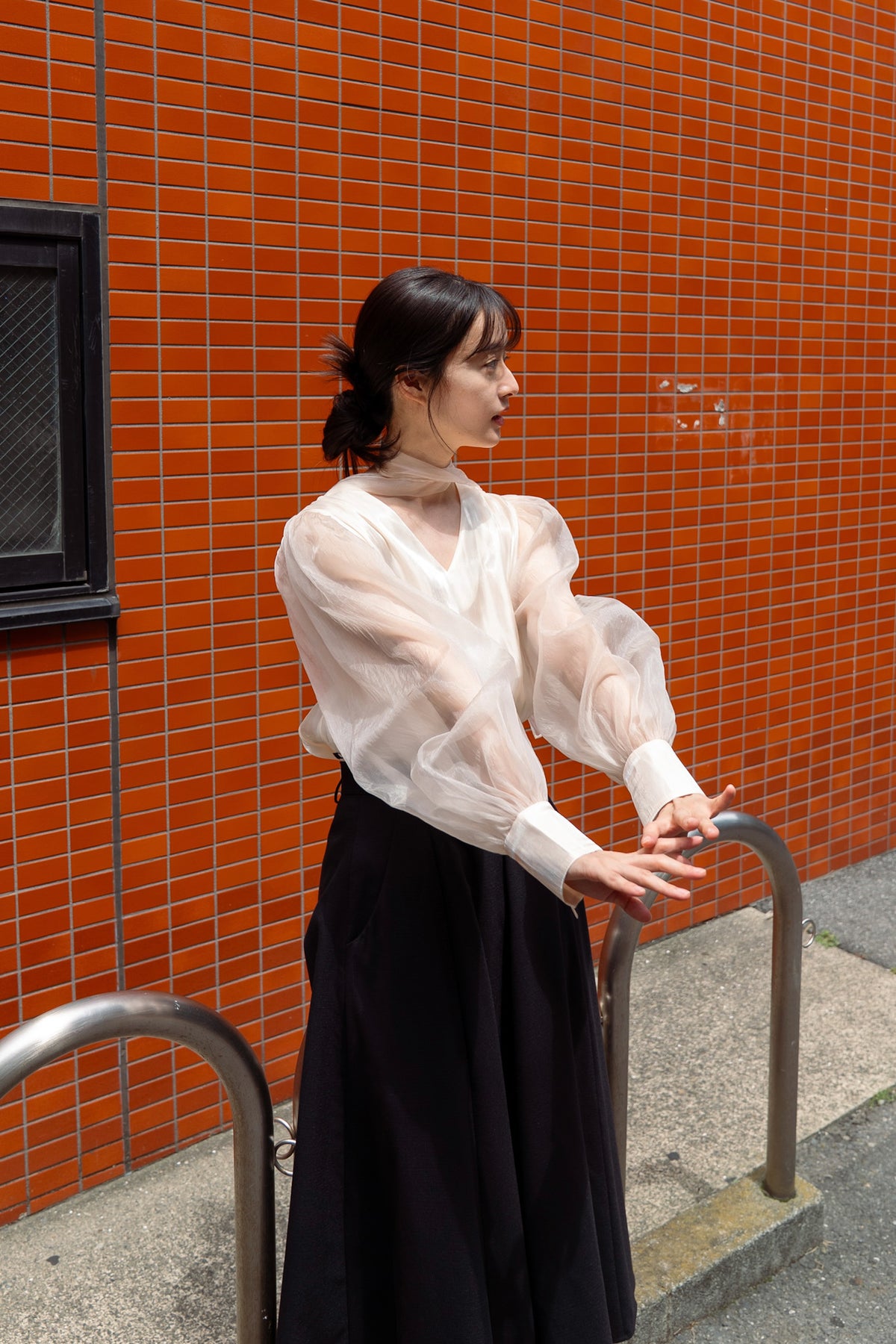 《Can you open your eyes now?》Top with see-through scarf-Ivory