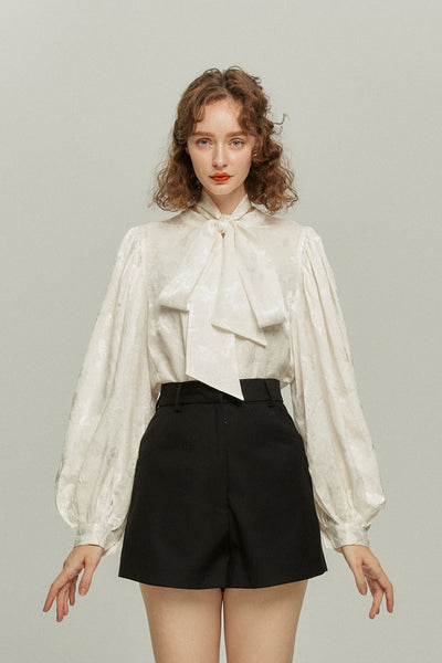 《ソファーにワックスする日》バルーンスリーブリボンタイトップス-White