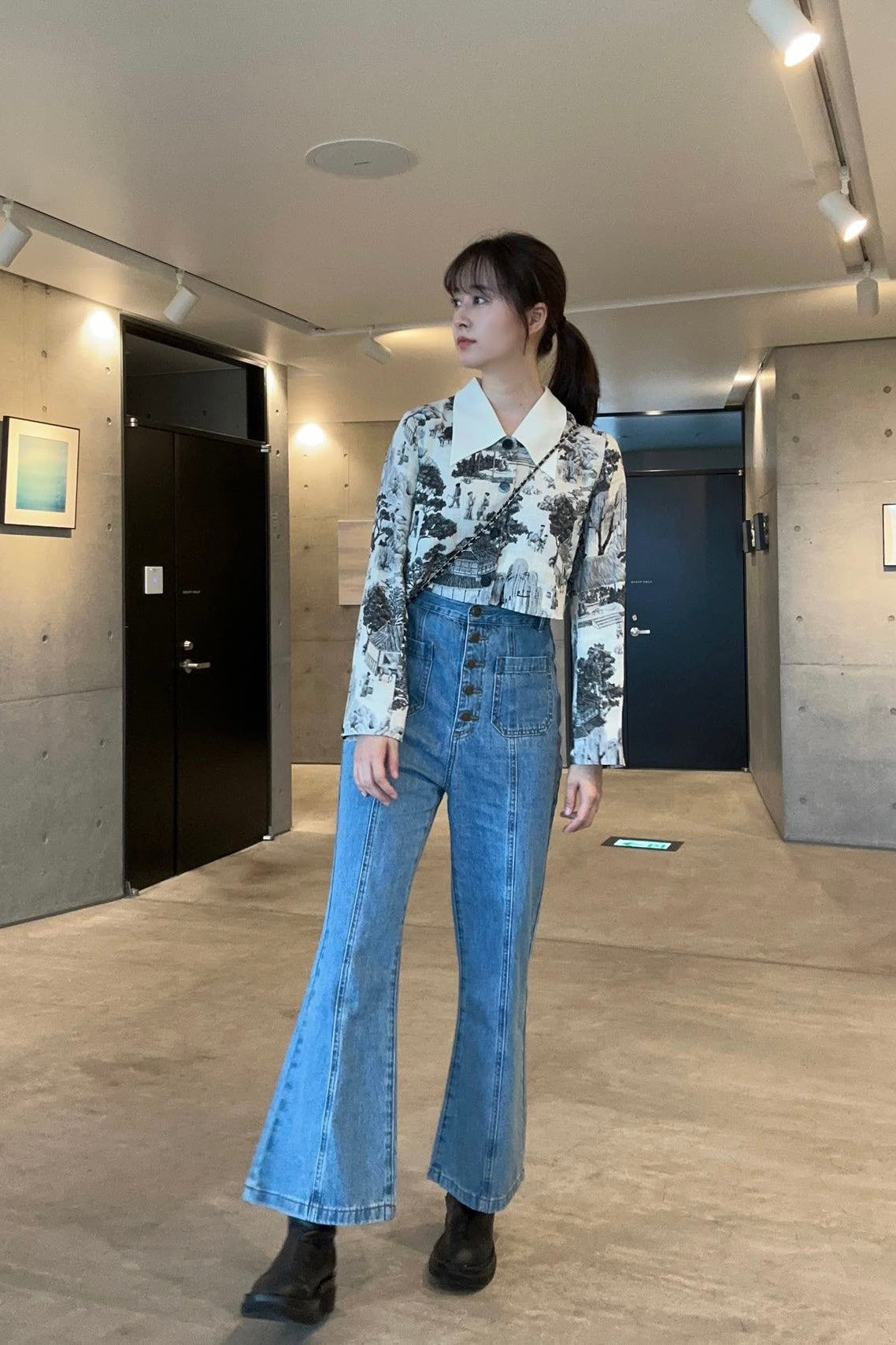 《Annie singing while taking a bath》 High waist front button denim pants-Blue