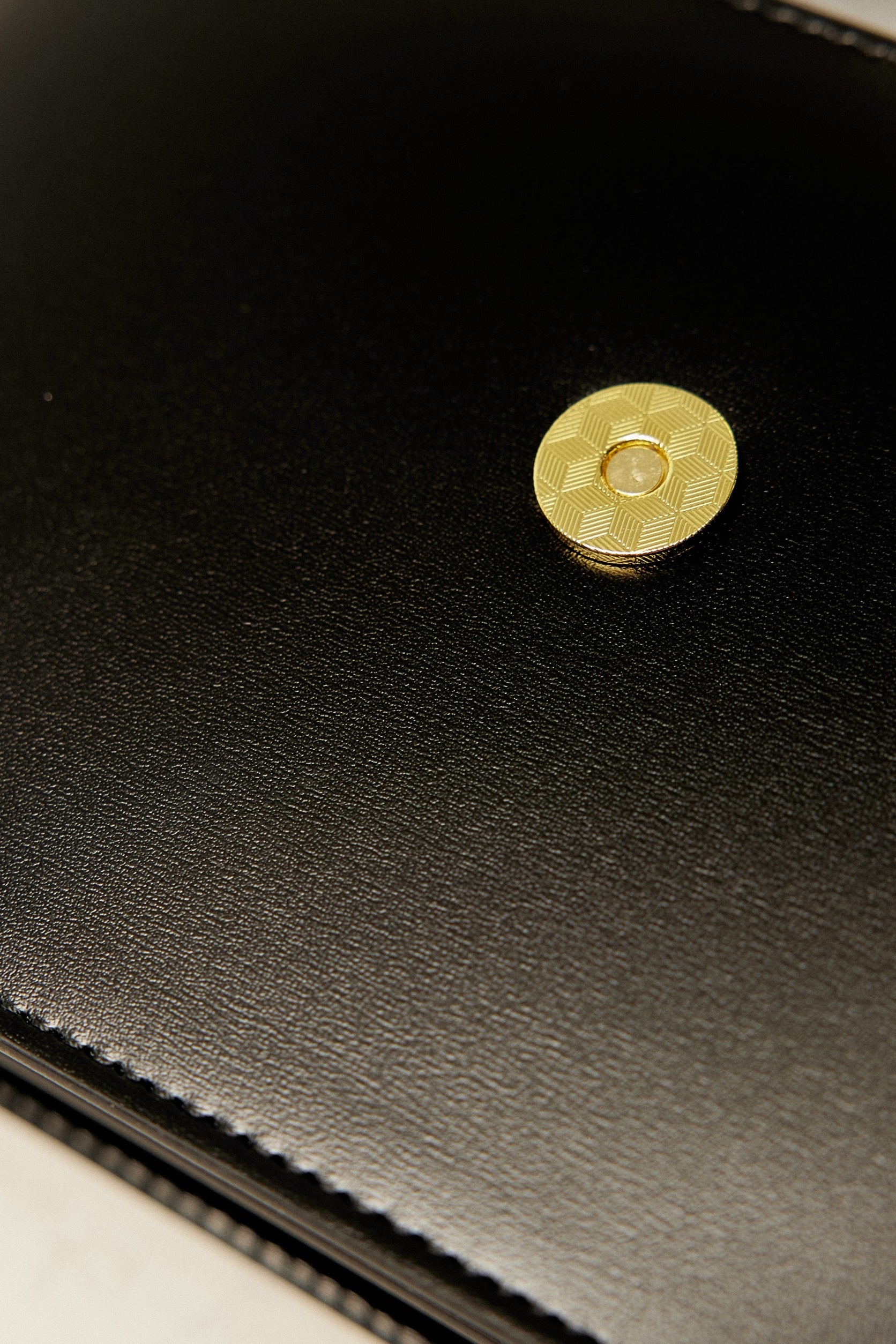 No.5本革ショルダーバッグ-Black – Tnewties