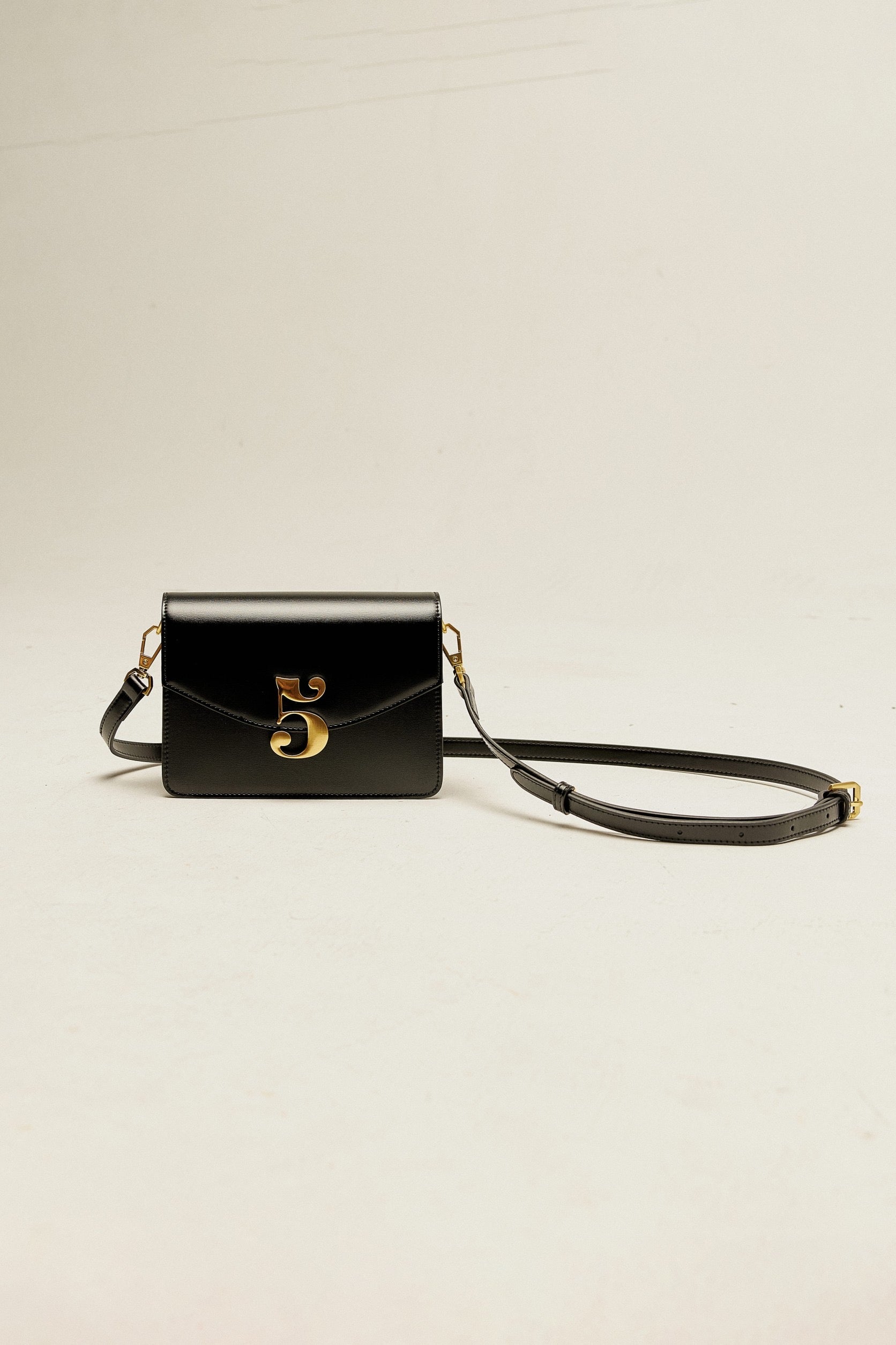 No.5本革ショルダーバッグ-Black – Tnewties