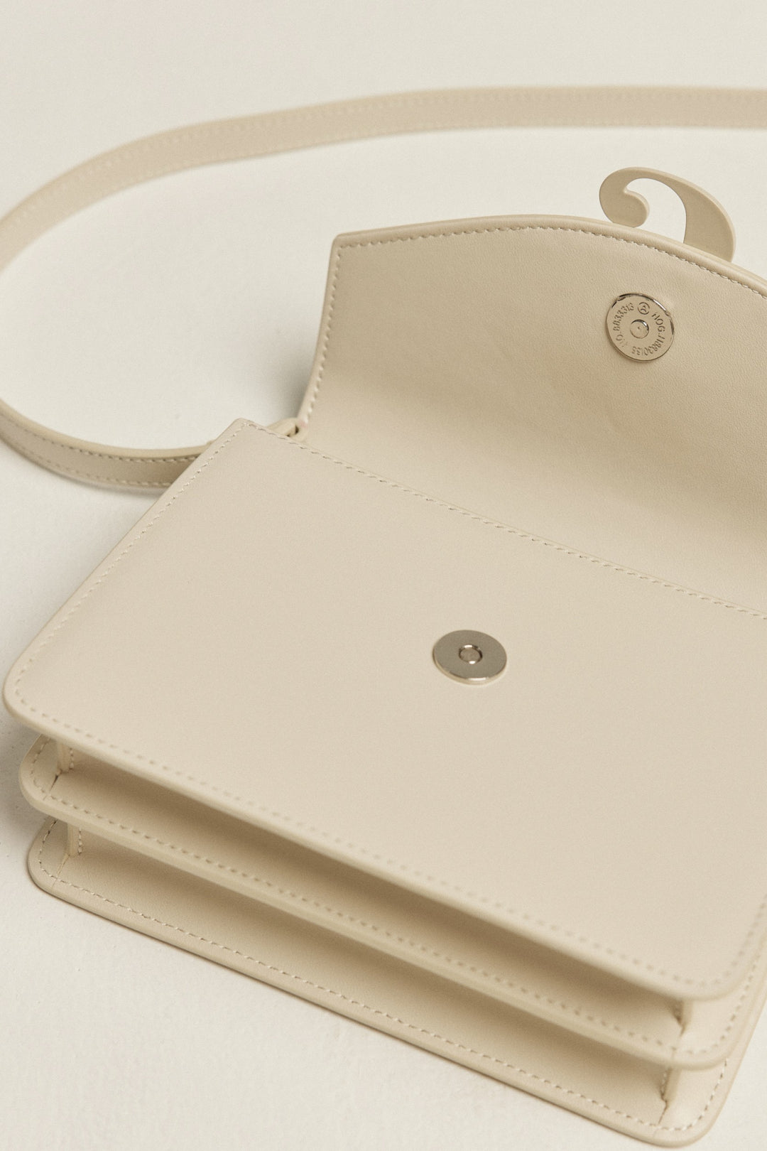 No.5本革ショルダーバッグ-White