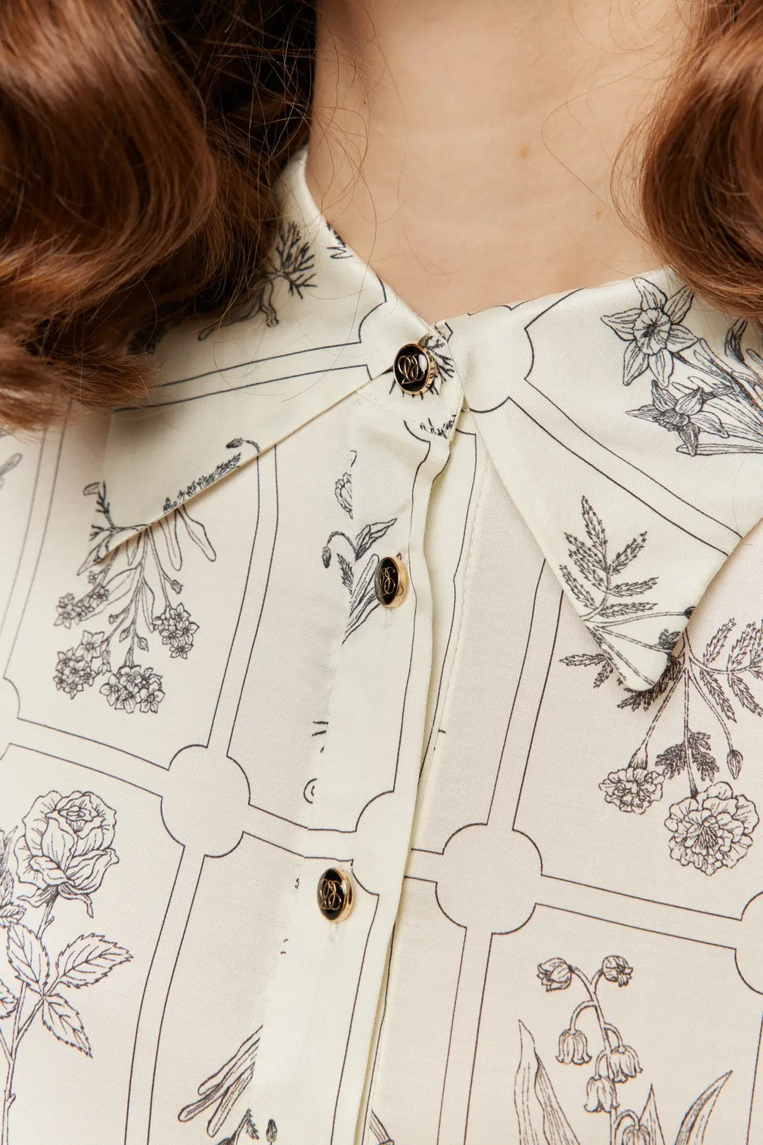 いい香りがする包装紙》レーヨンブラウス-White – Tnewties