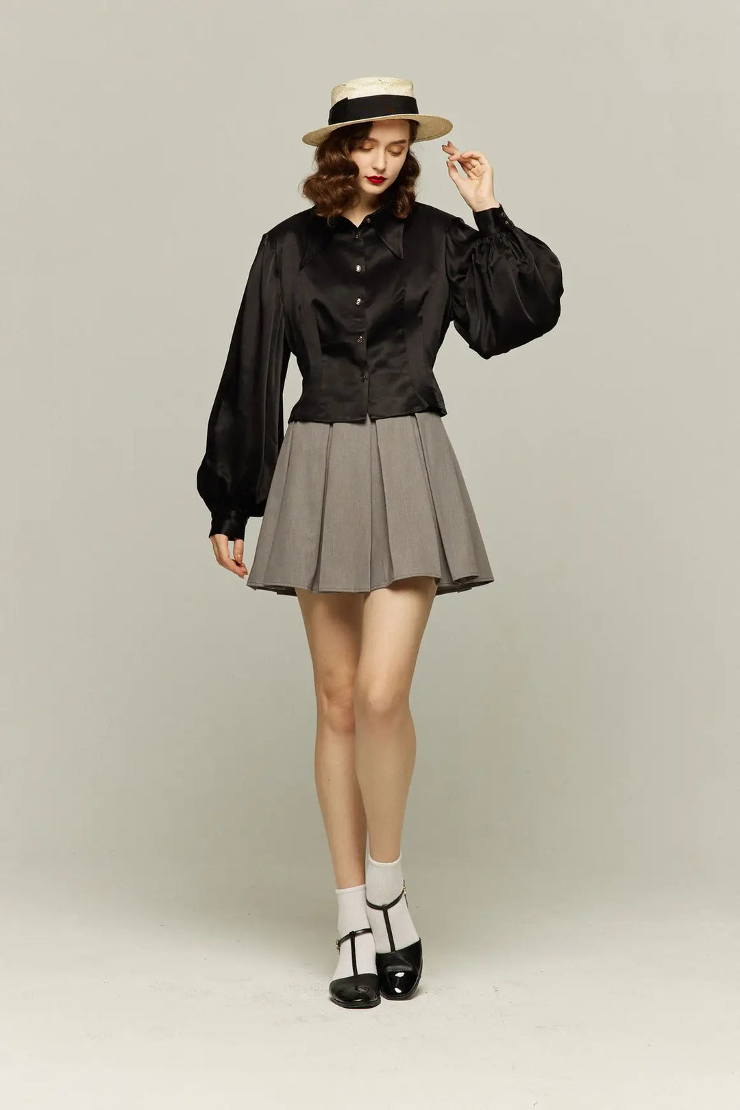 ドアノブに付いた指紋》ウエストマークレーヨンブラウス-Black – Tnewties