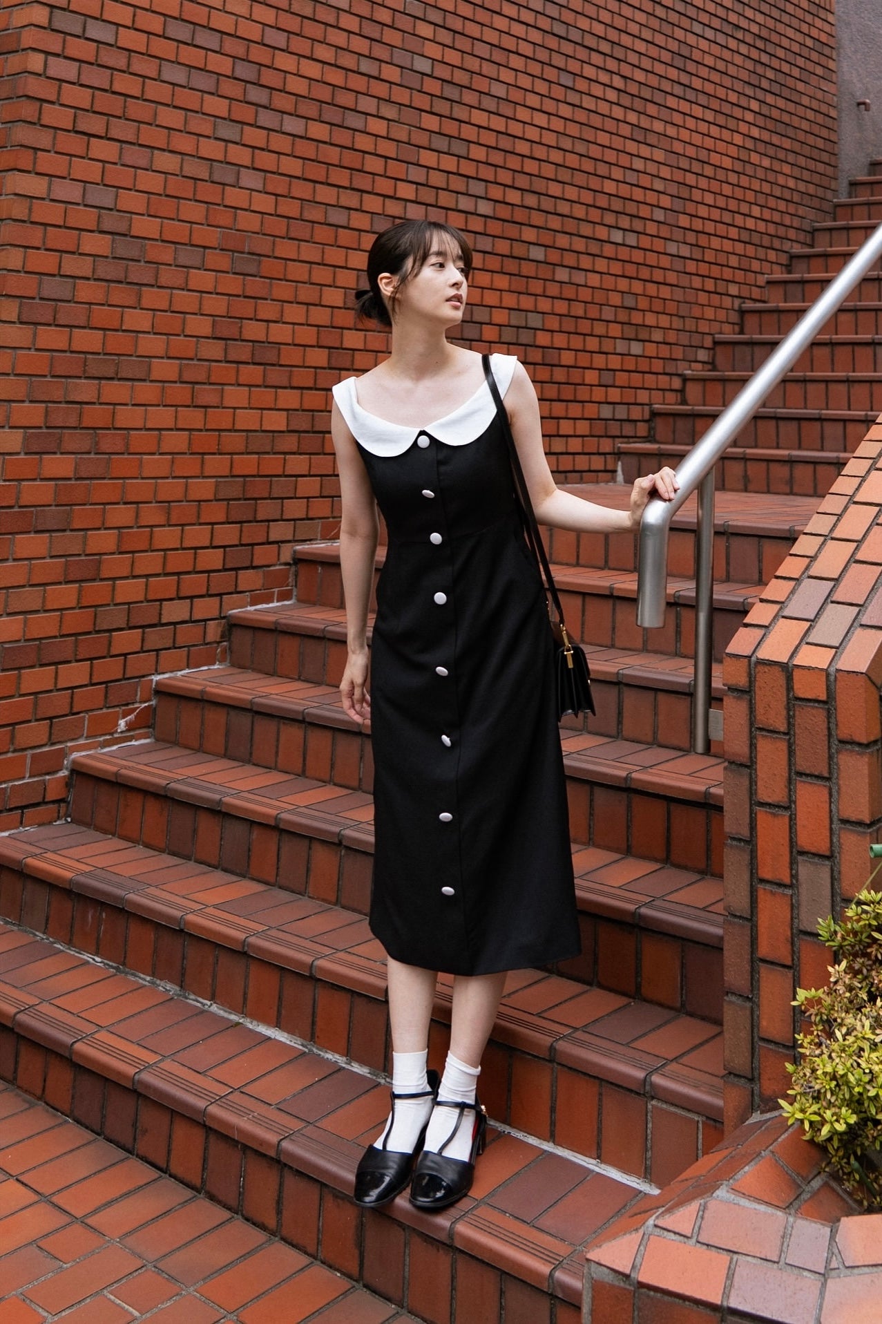 《テーブルマナー教室》バストパッド付きオフショルダードレス-Black