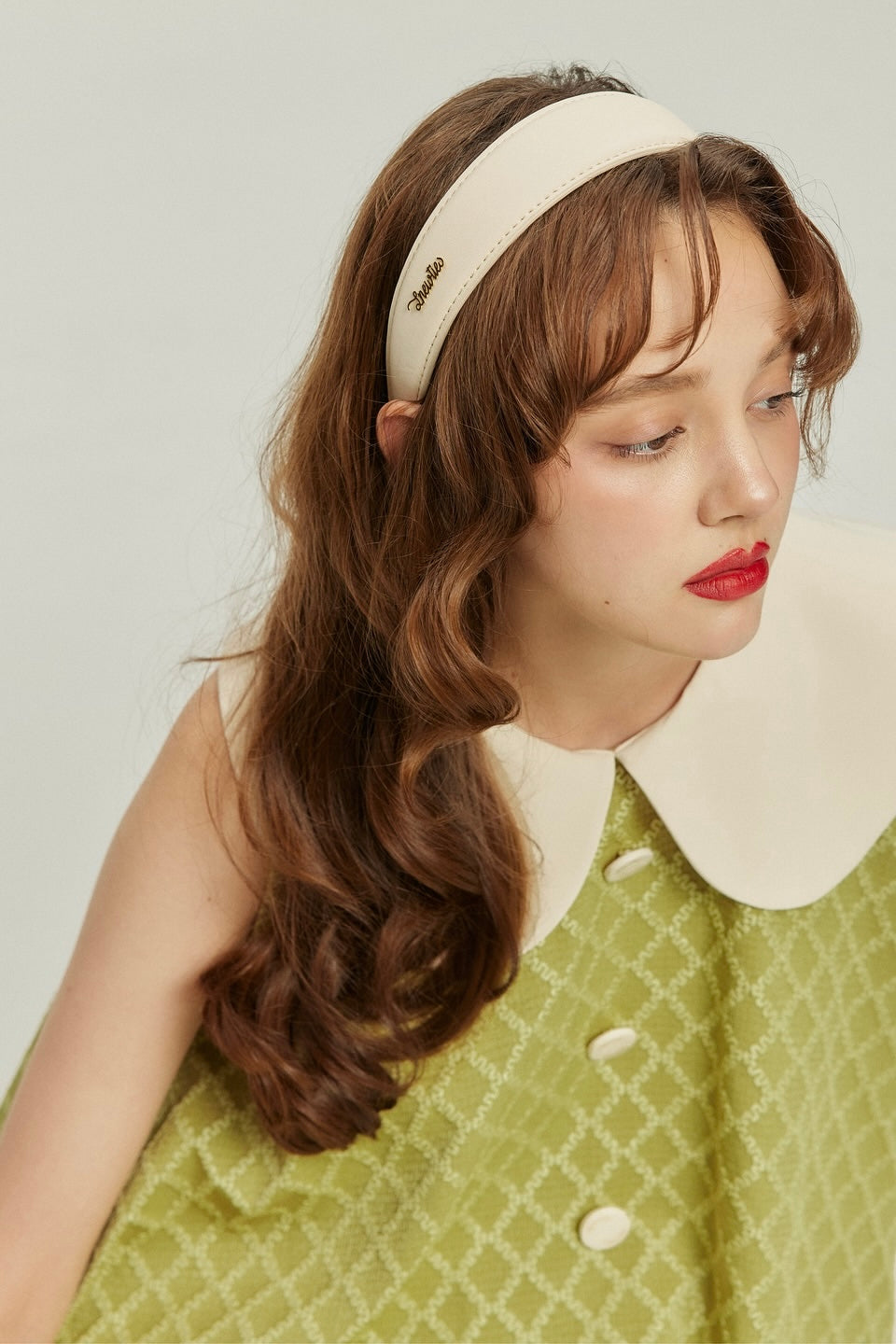 《8番ボールを狙う》ビッグカラーフレアドレス-Yellow green