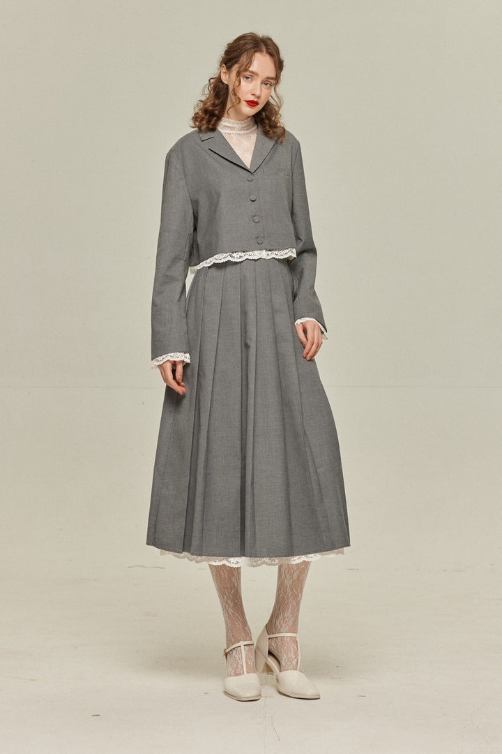 リリーをルルと見間違えた》レーストリミングプリーツスカート