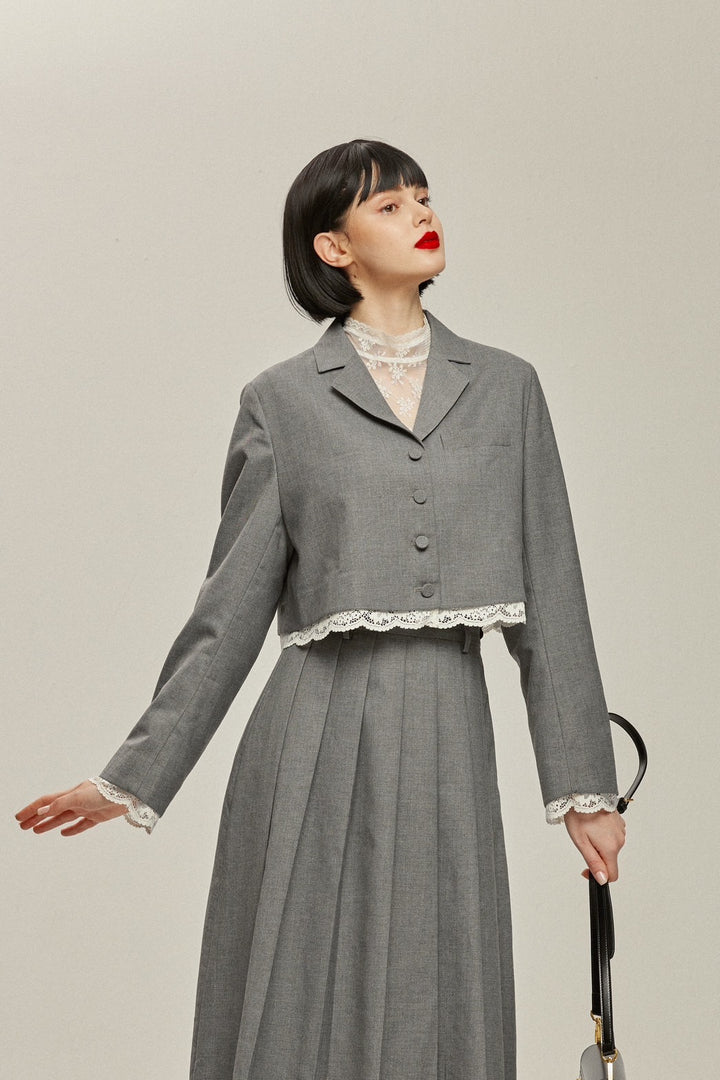 《リリーをルルと見間違えた》レーストリミングトップ-Gray