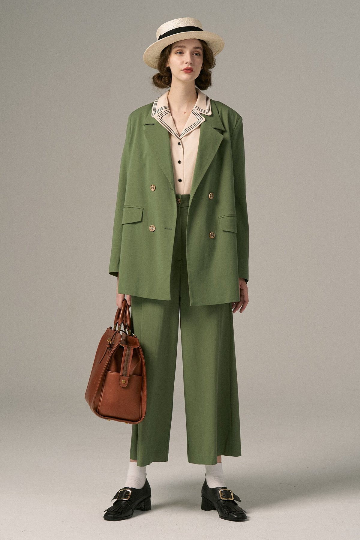 《Draw a map with tree branches》Double button jacket-Light green