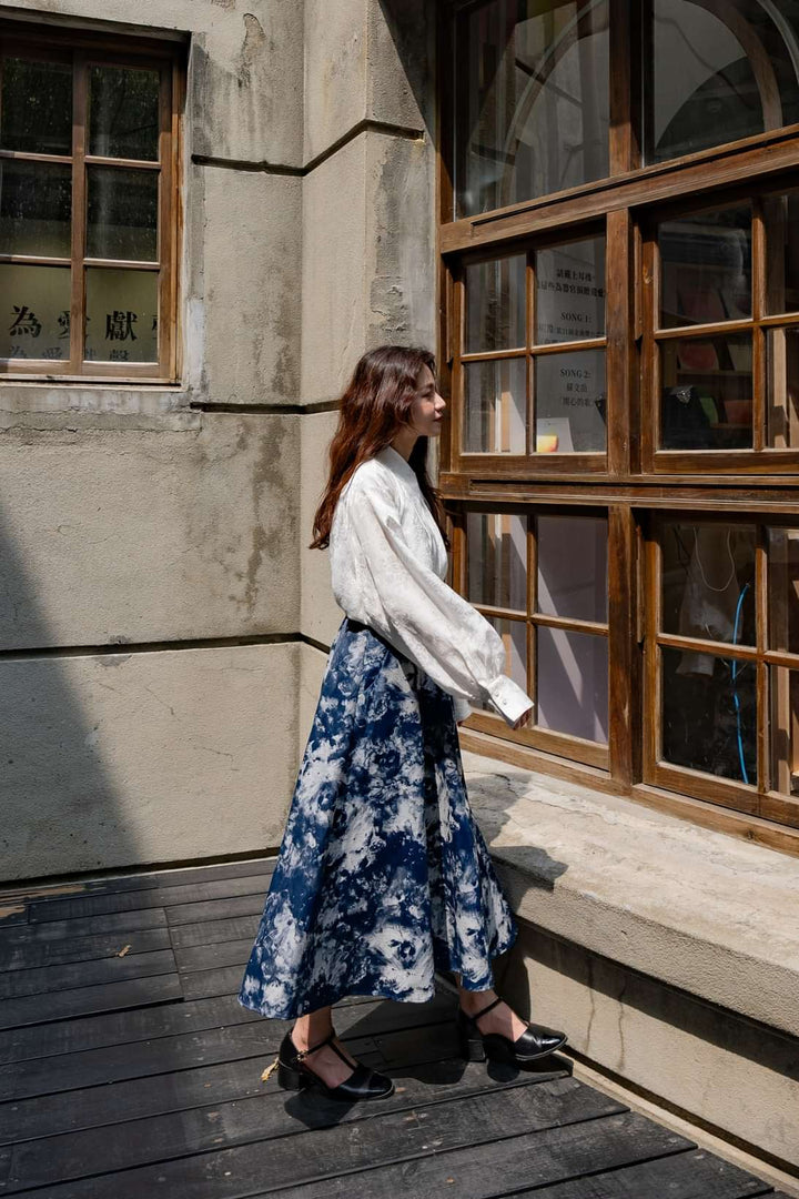 TNEWTIES これはとても古い歌 これはとても古い歌》バルーンスリーブシノワズリブラウス-White