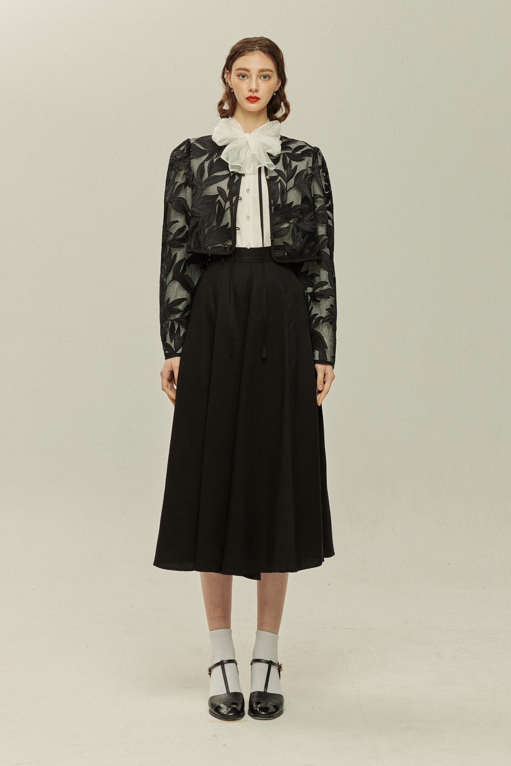 ルーシー 様 ルーシーと入れ替わった》インナー付きボタニカルパターンサマー