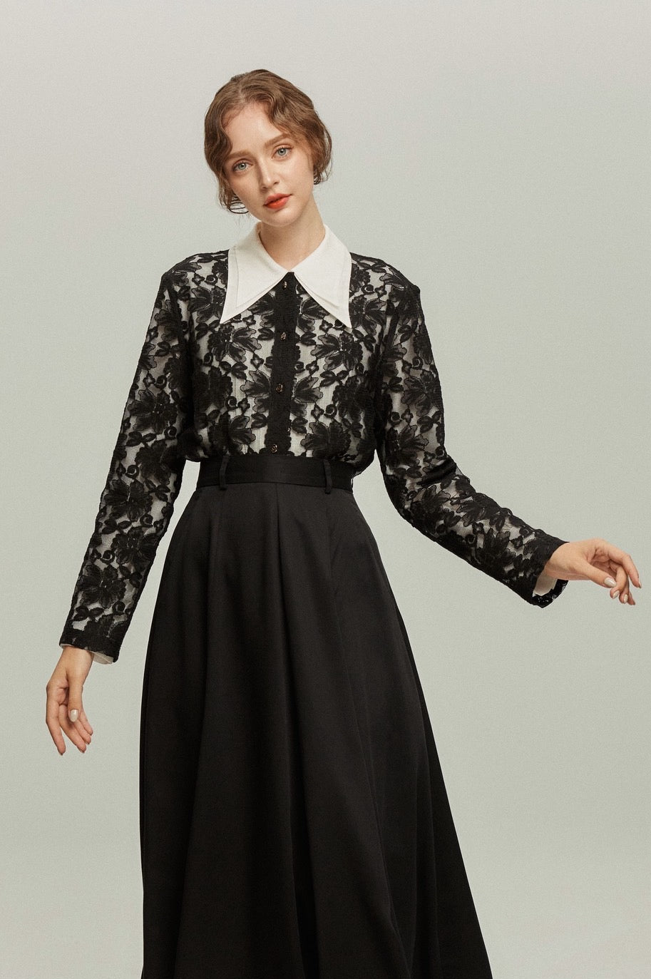 《午後には陶芸教室がある》フラワーレースシースルートップス-Black