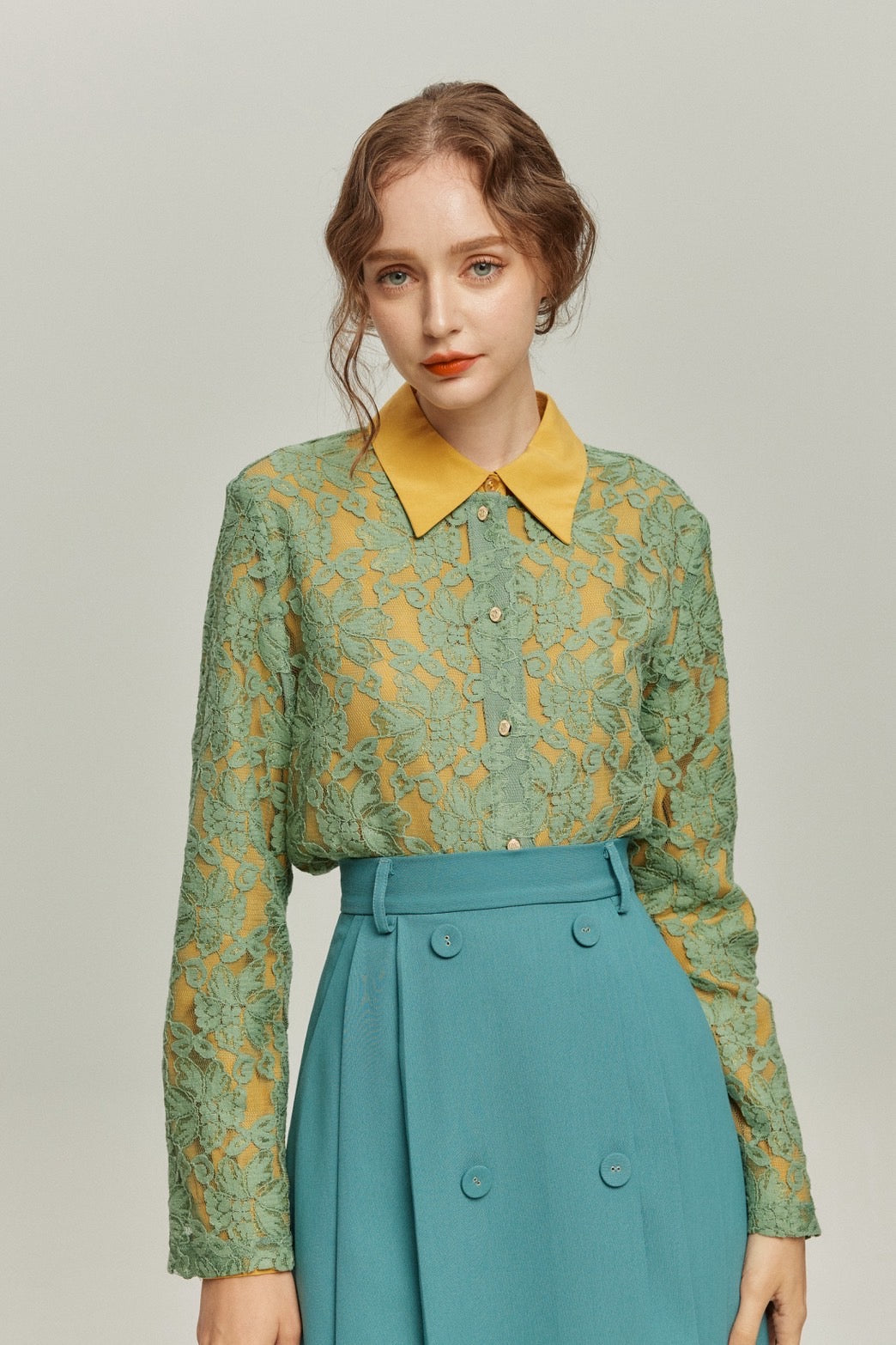 Tnewties トゥエンティーズ　また花に話しかけている　ブラウス　レッド SHIRTS / BLOUSES – Tnewties