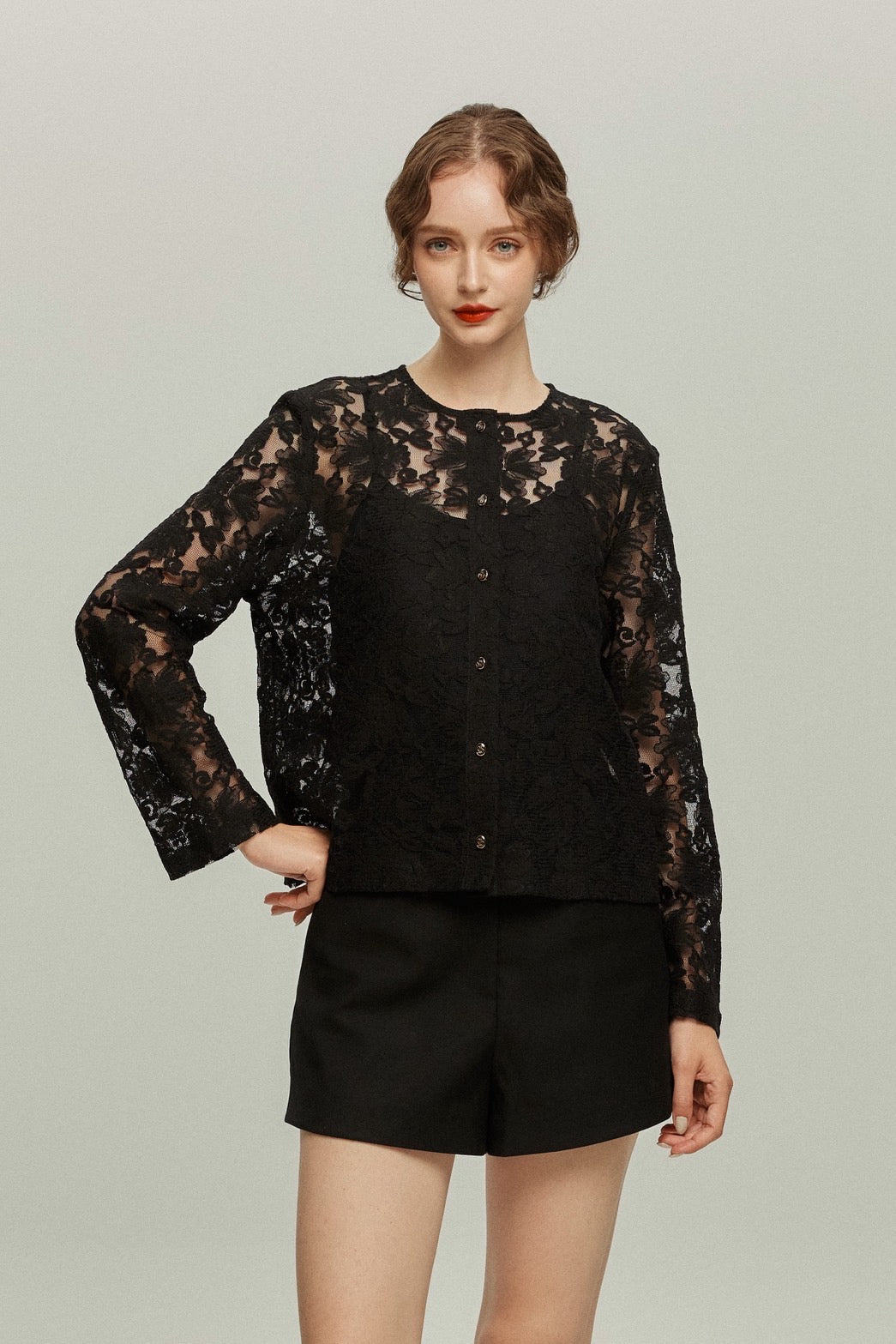 《午後には陶芸教室がある》フラワーレースシースルートップス-Black