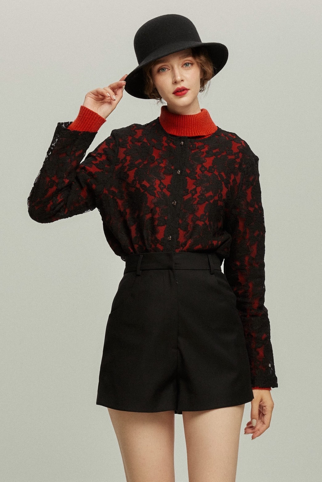 《午後には陶芸教室がある》フラワーレースシースルートップス-Black