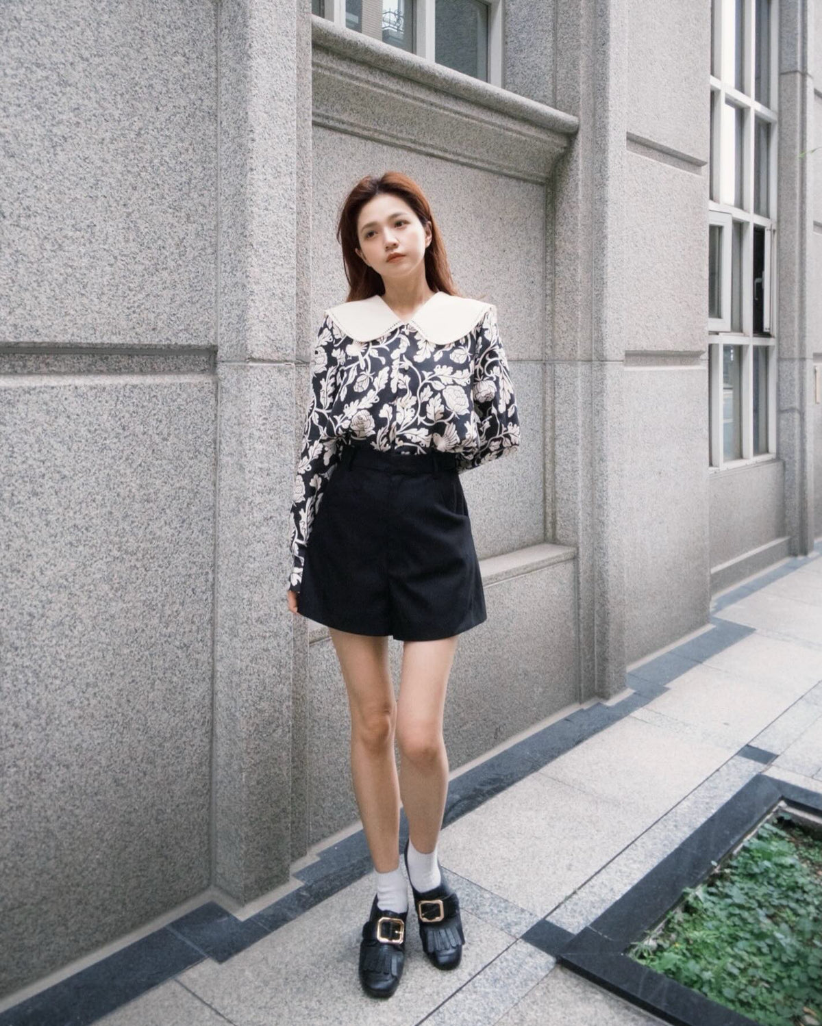《봐! 카나리아다! 》세일러 컬러 시노와즈 리블라우스-Black 着用例 159cm
      トップスS、ボトムスS着用