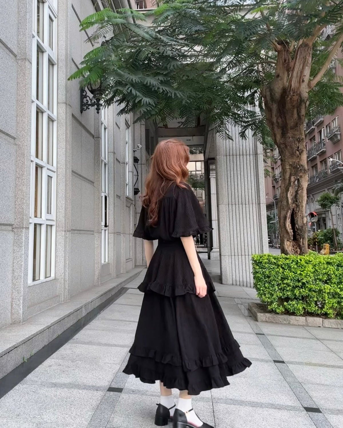 《月の呪文を唱えて》レイヤードフリルスカート-Black 着用例 159cm
      トップスS、ボトムスS着用