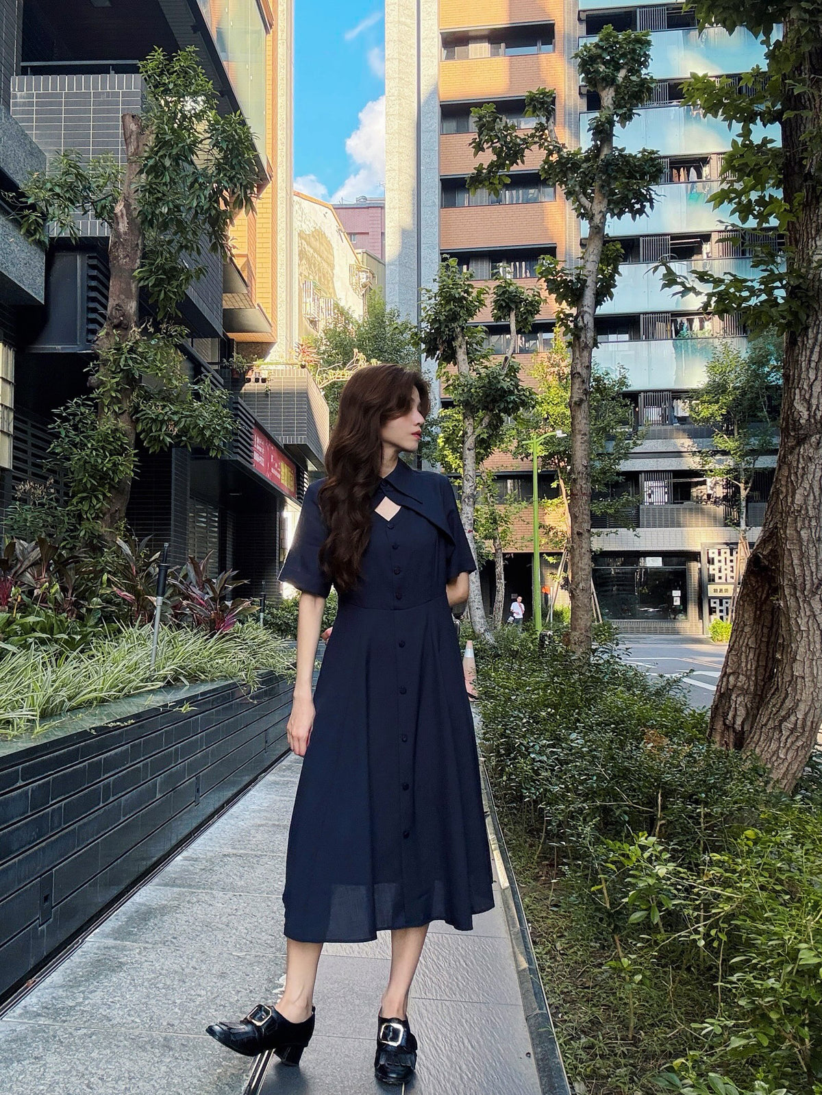 《魔法を一振りして》クラシカルシャツドレス-Navy 着用例 159cm
      ドレスS着用