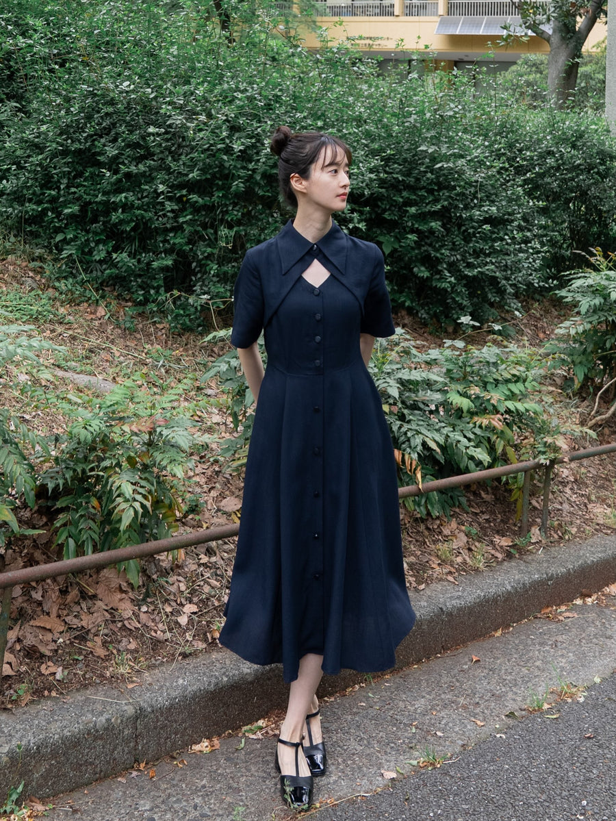 《魔法を一振りして》クラシカルシャツドレス-Navy 着用例 164cm
      ドレスS着用