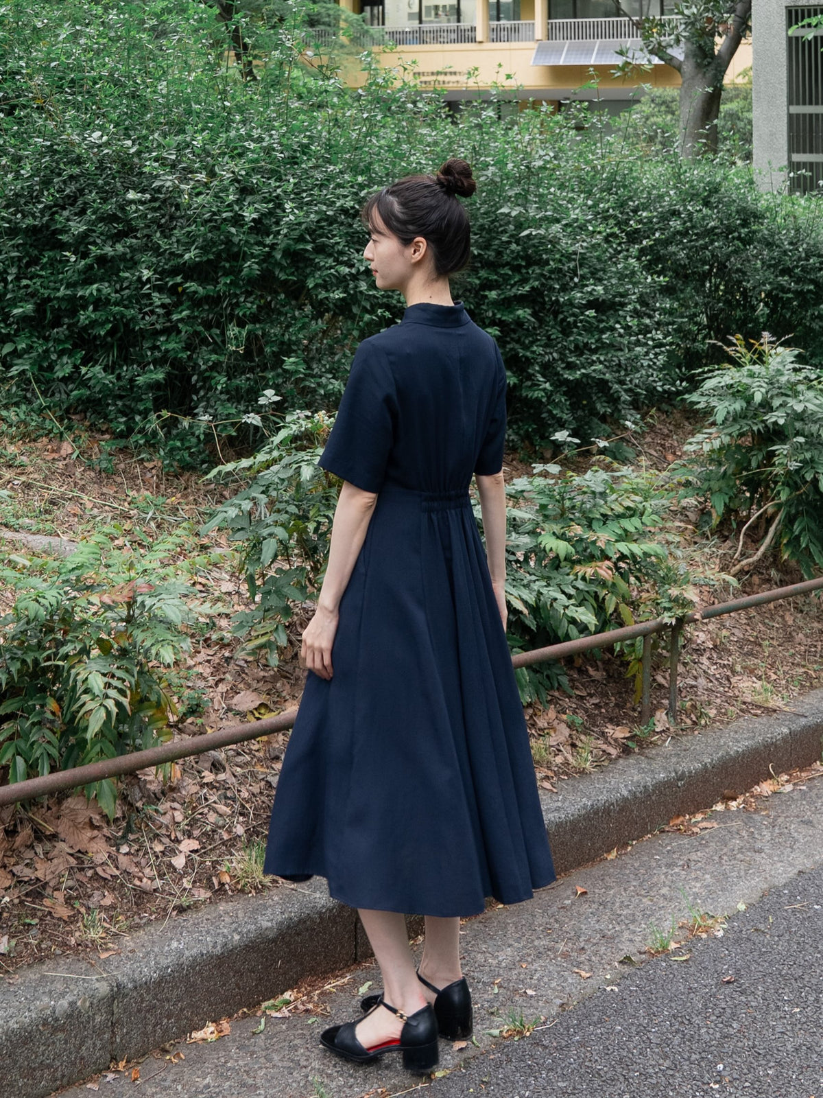 《魔法を一振りして》クラシカルシャツドレス-Navy 着用例 164cm
      ドレスS着用