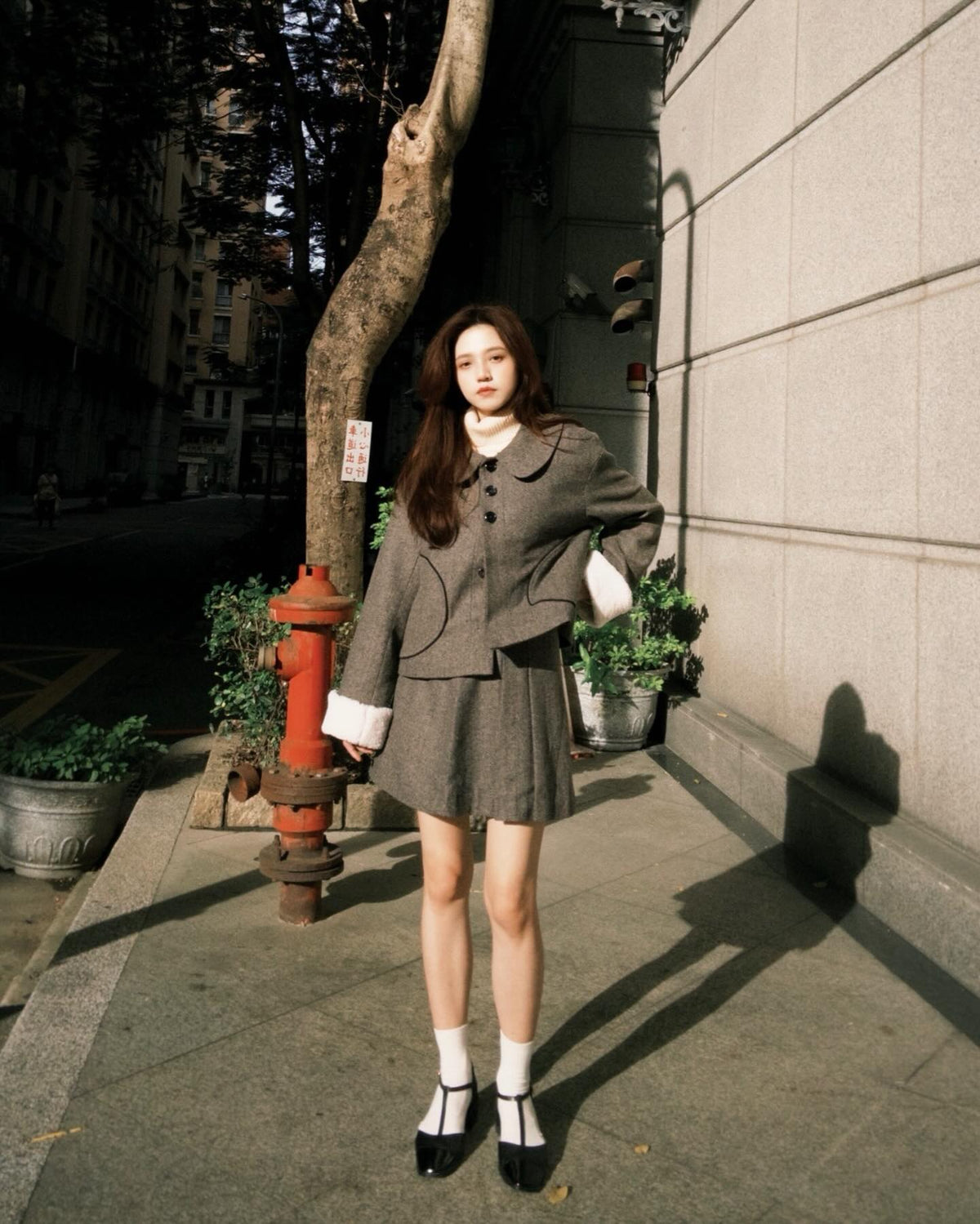 《I picked up a bag full of pine cones》 Front pleated high waist skirt-Gray 着用例 159cm
      ジャケットS、ボトムスS着用