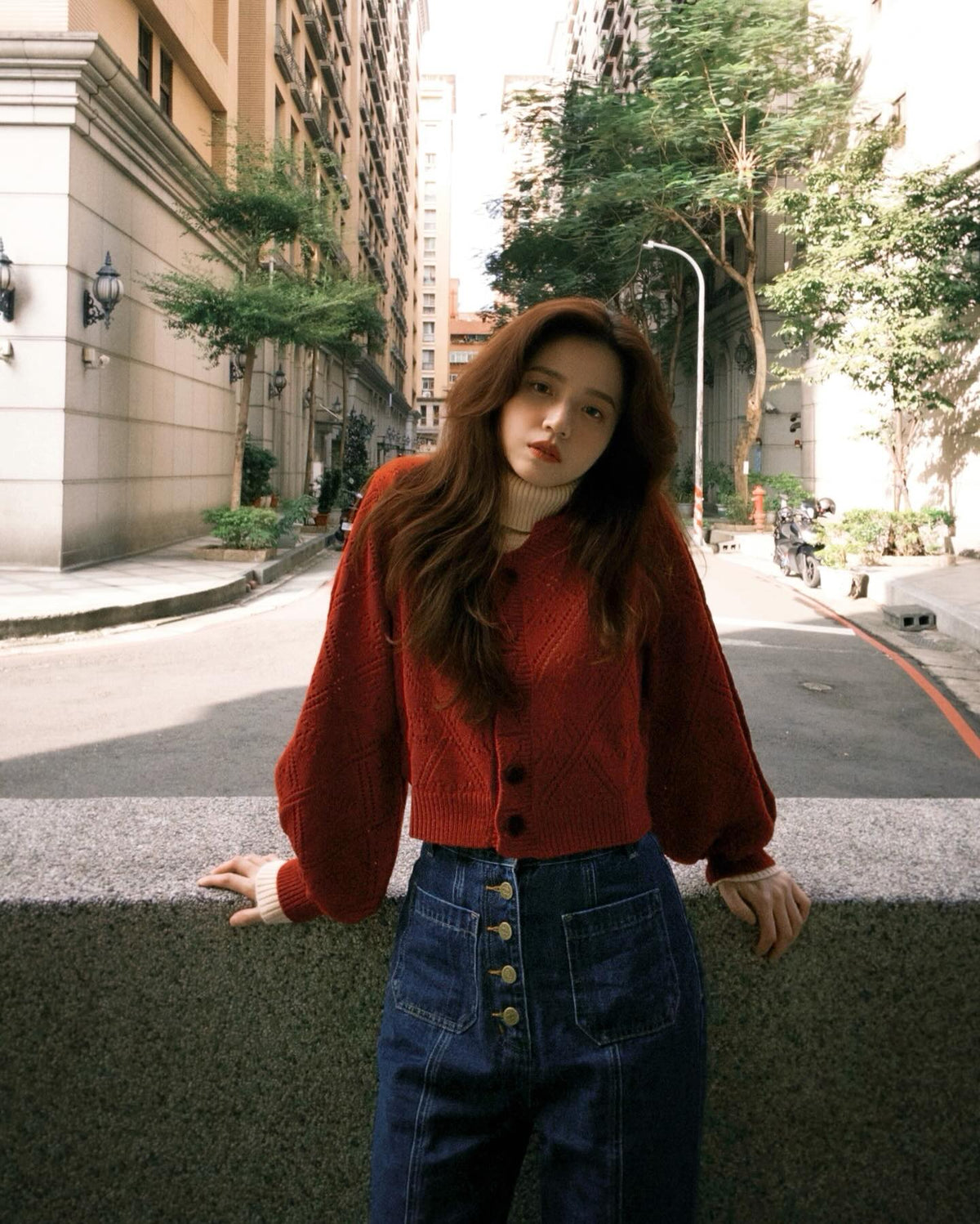 《Annie singing while taking a bath》 Front button high waist denim pants - Navy 着用例 159cm
      トップスS、ボトムスXS着用