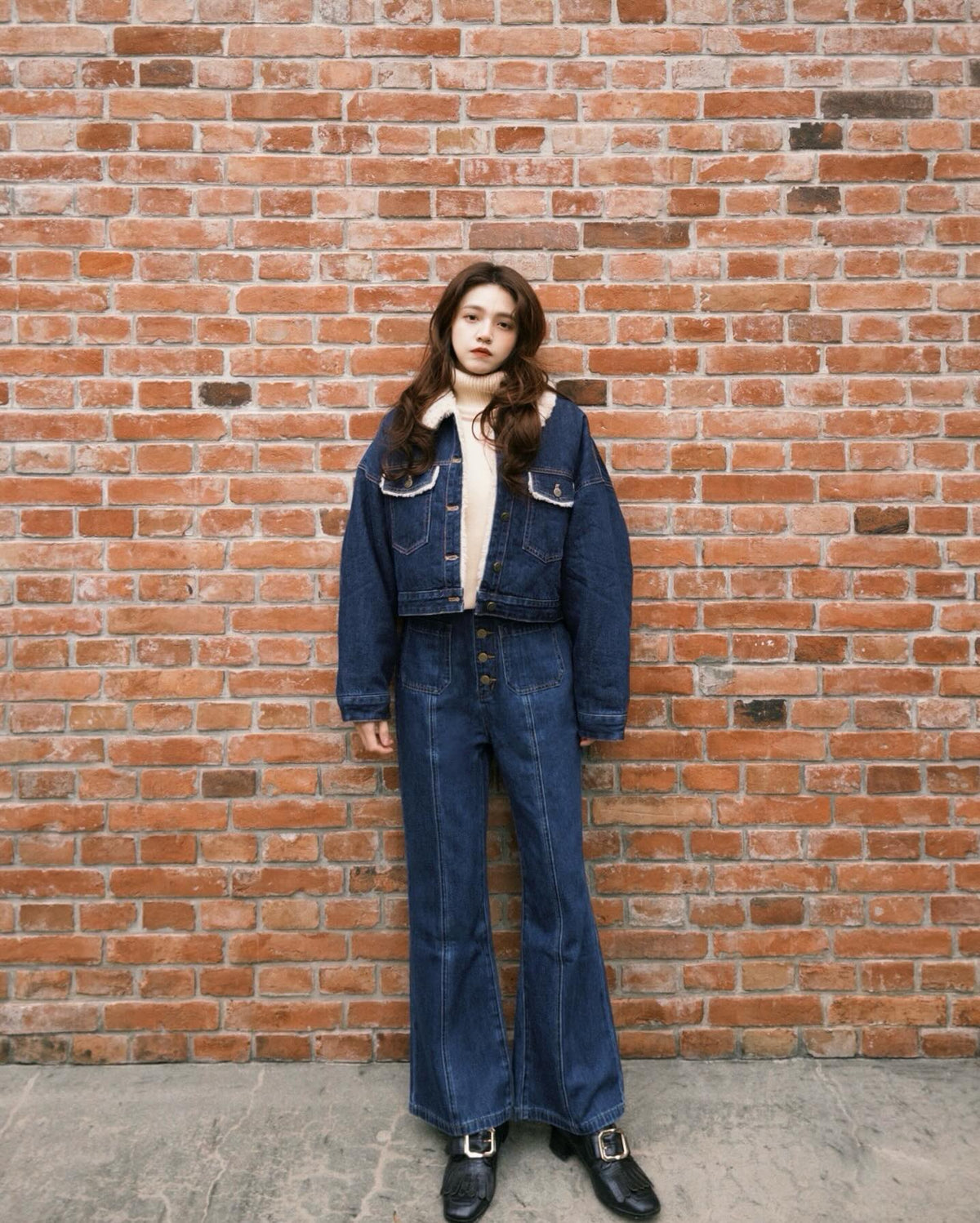 《Annie singing while taking a bath》 Front button high waist denim pants - Navy 着用例 159cm
      アウターM、セーターS、ボトムスXS着用