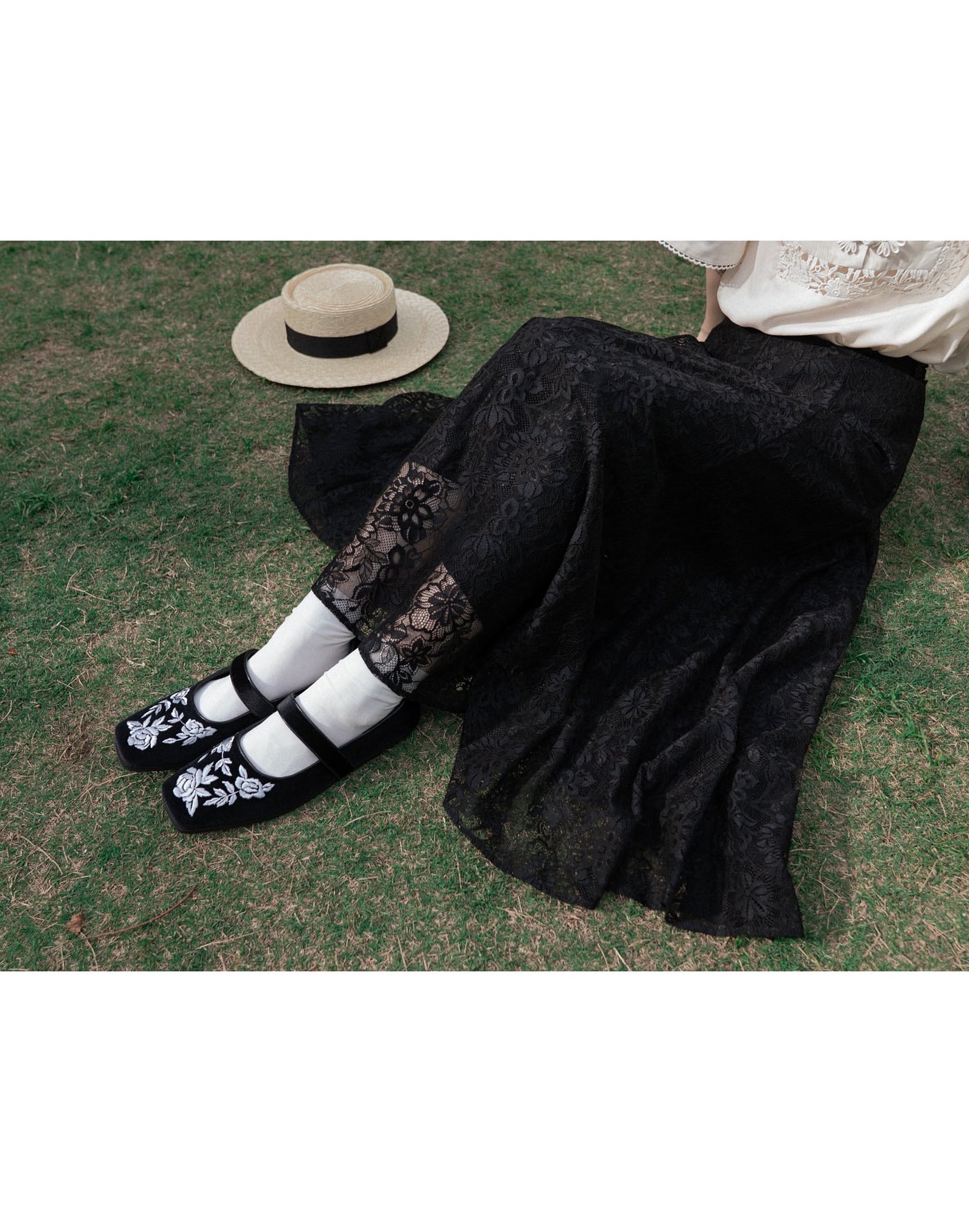 TNEWTIESオリジナル刺繍パンプス-Black