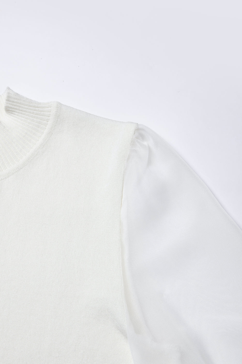 《By elevator》Soft mock neck sweater