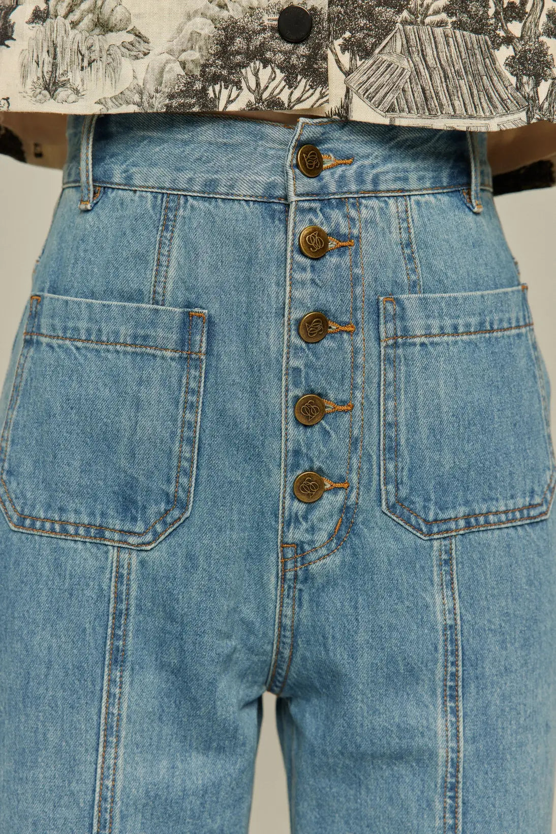 《Annie singing while taking a bath》 High waist front button denim pants-Blue