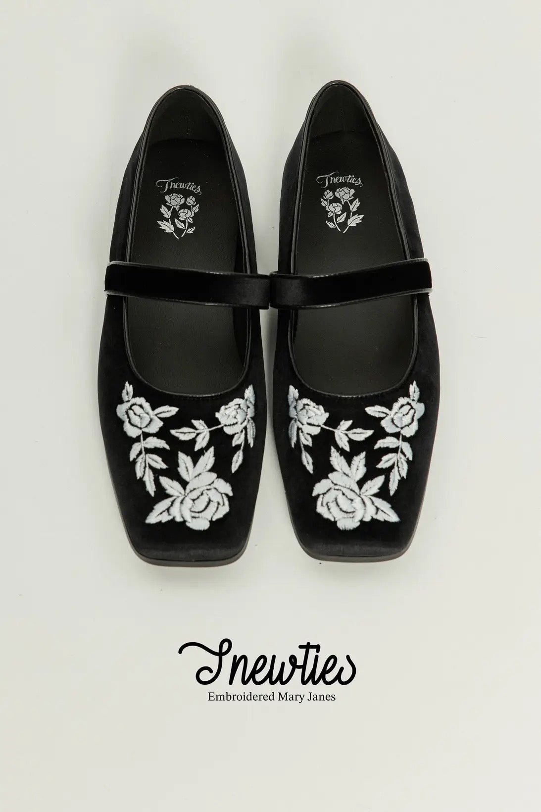 TNEWTIESオリジナル刺繍パンプス-Black