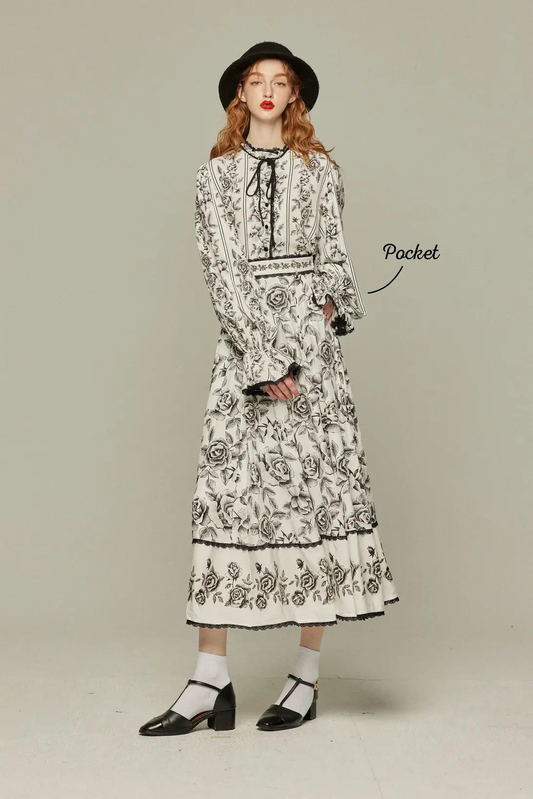 《꿈유병의 티나》 레이스트 림 캔디 슬리브 탑스-Black
