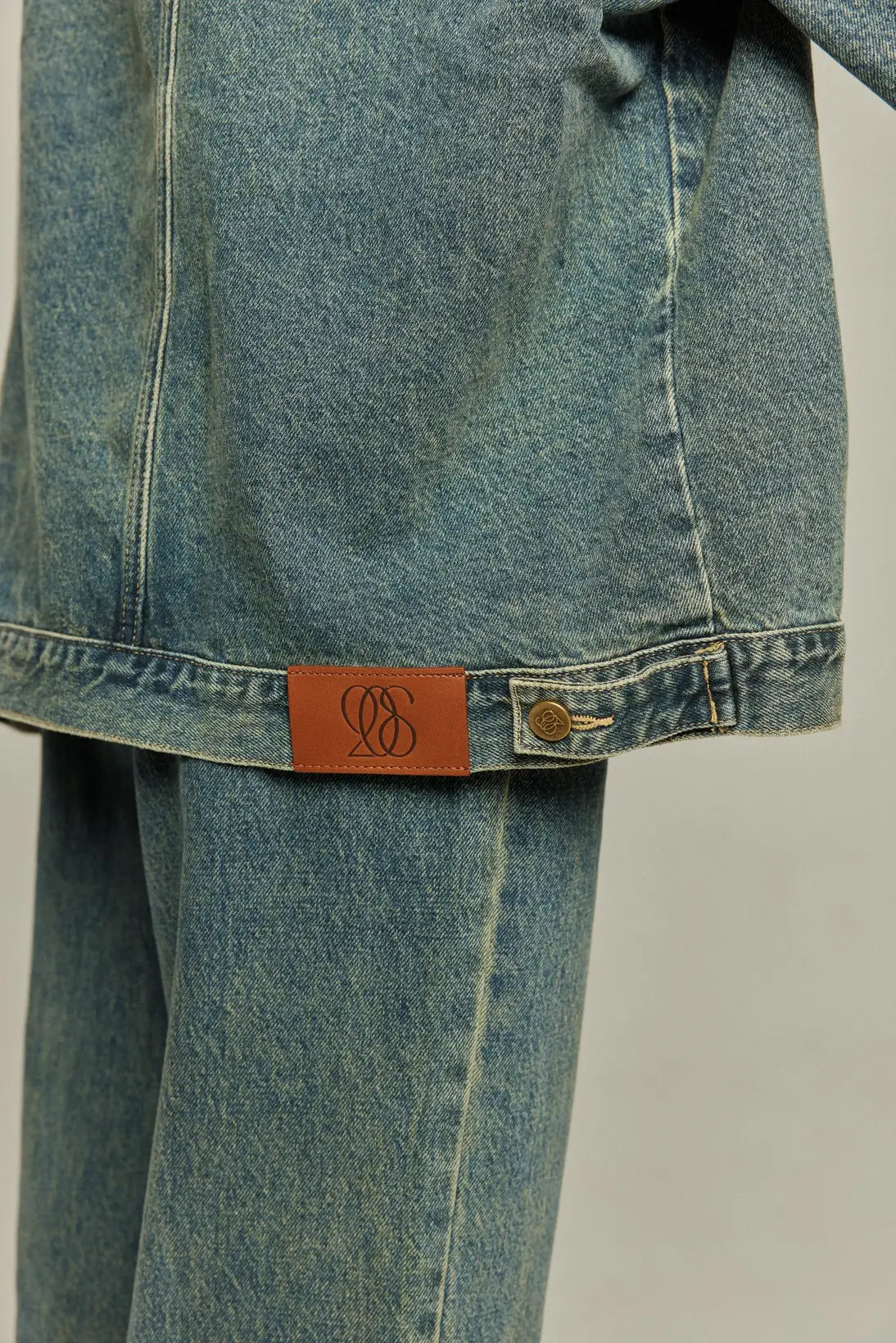 《Watching a soccer match》 High waist straight denim pants-Blue